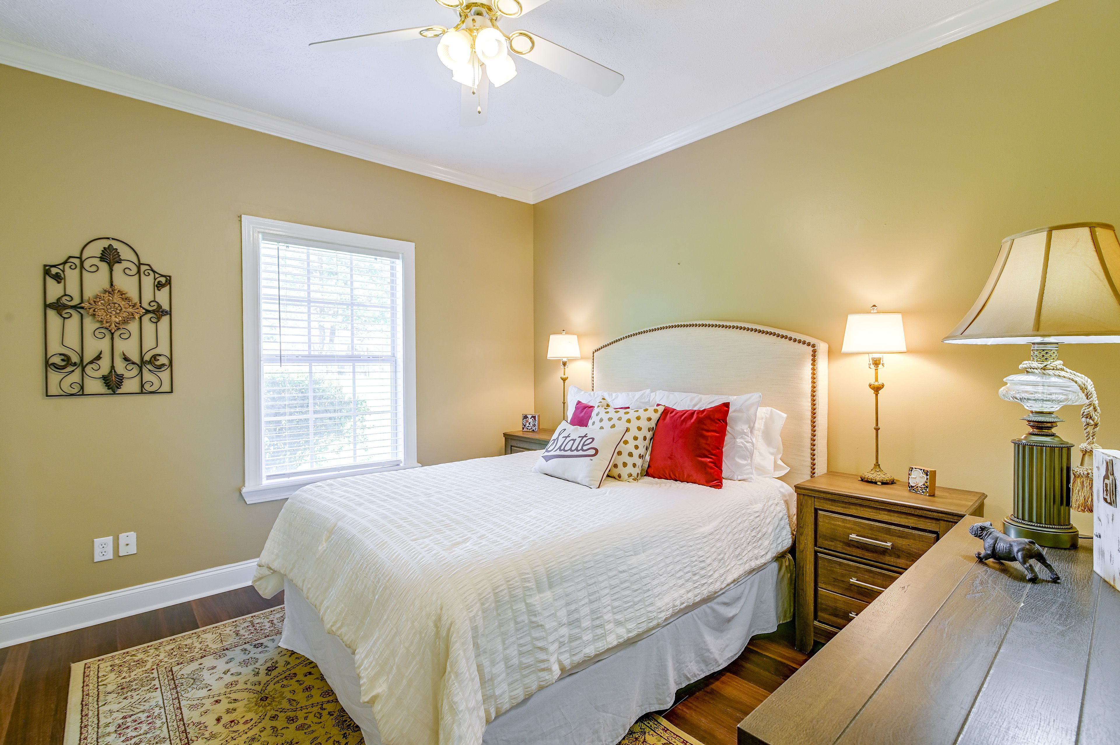 Bedroom 3 | Queen Bed | 1st Floor
