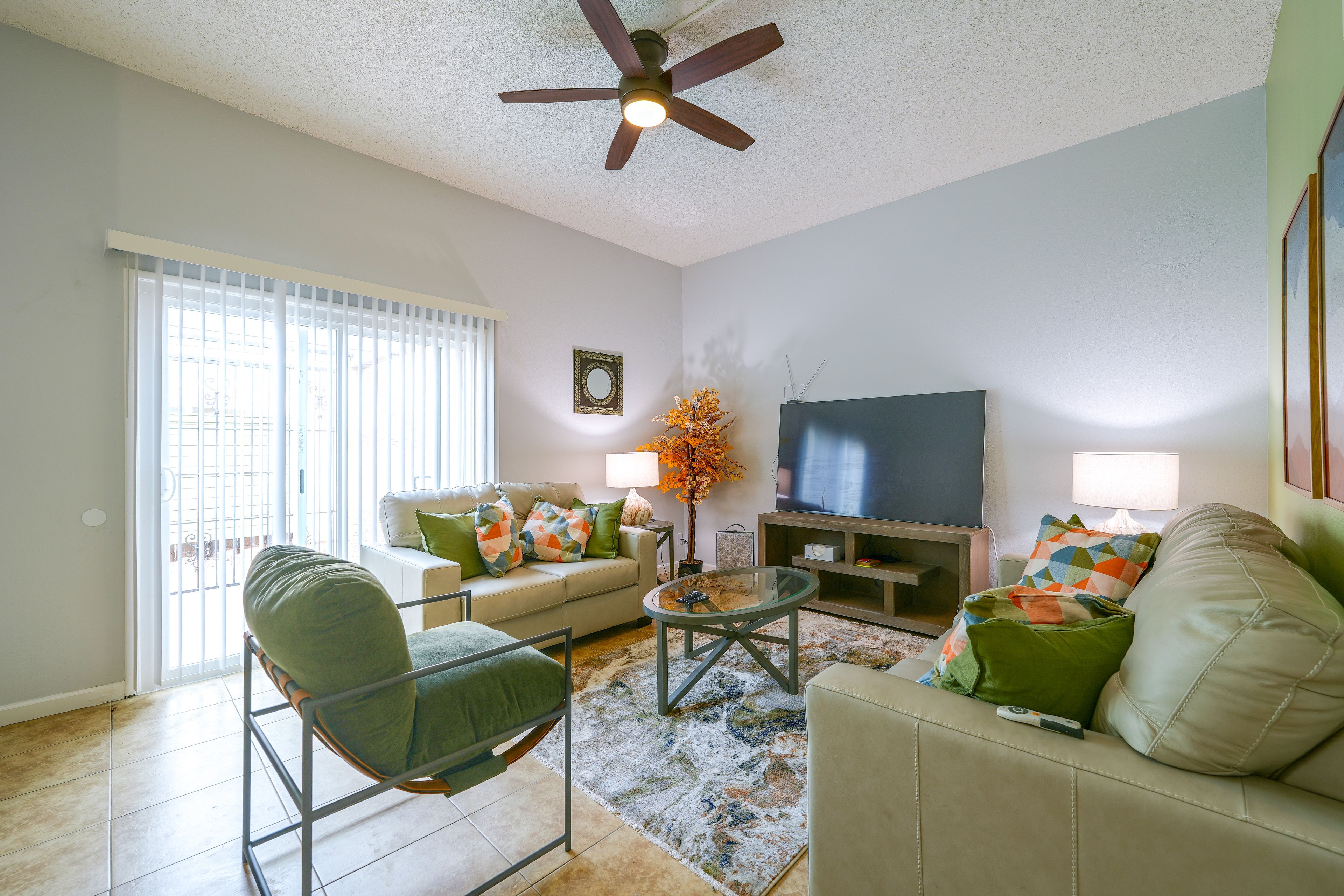 Tempe Vacation Rental | 2BR | 2BA | 1,017 Sq Ft | Step-Free Access