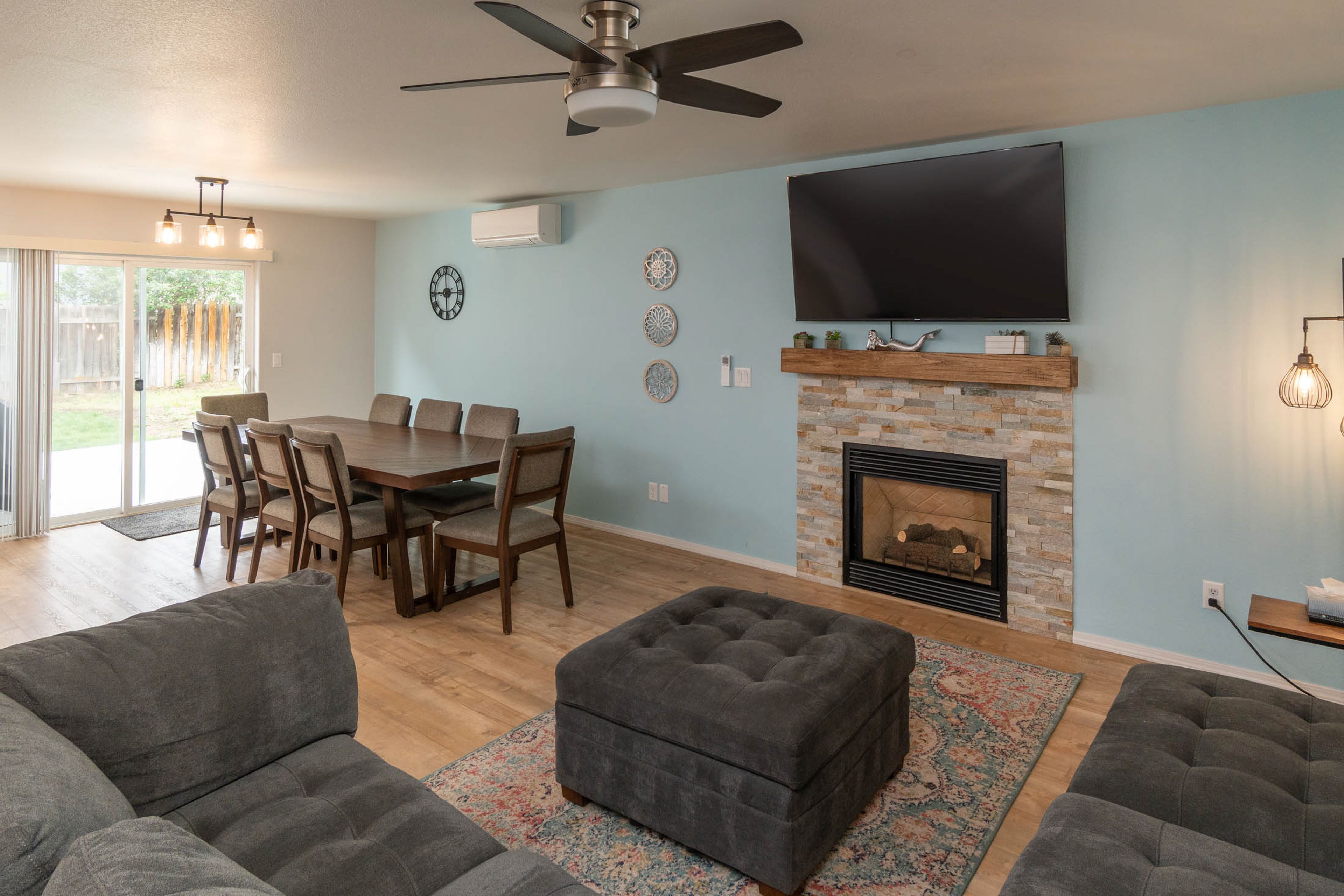 Redmond Vacation Rental | 4BR | 2.5BA | 1,900 Sq Ft