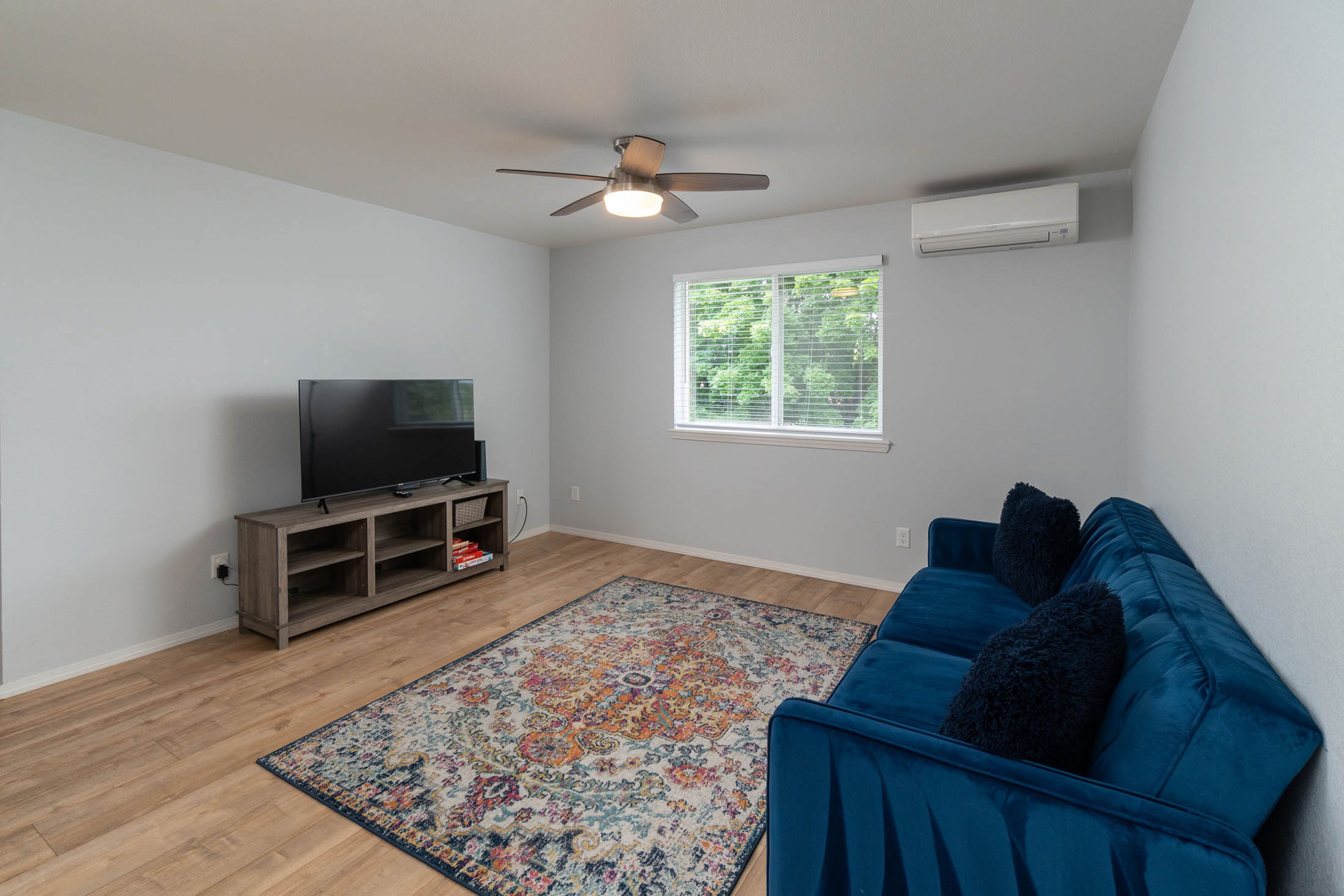 Den | 2nd Floor