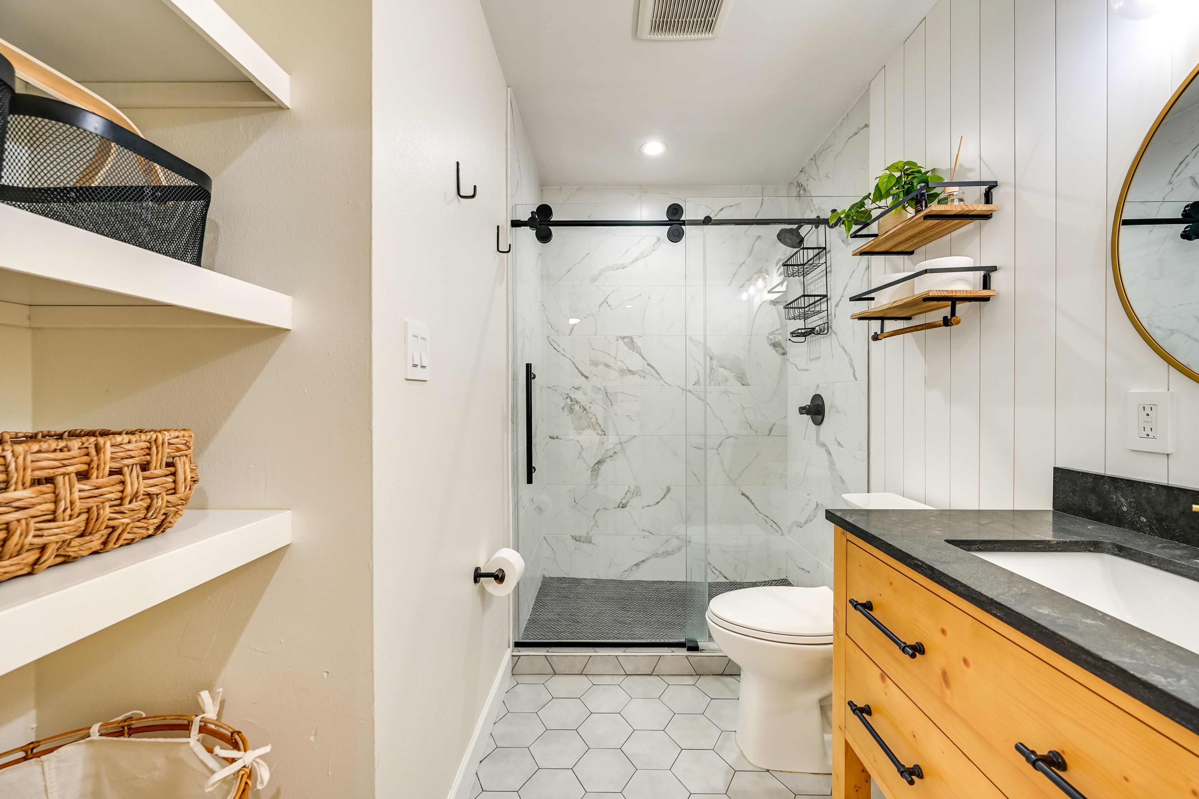 En-Suite Bathroom | Complimentary Toiletries