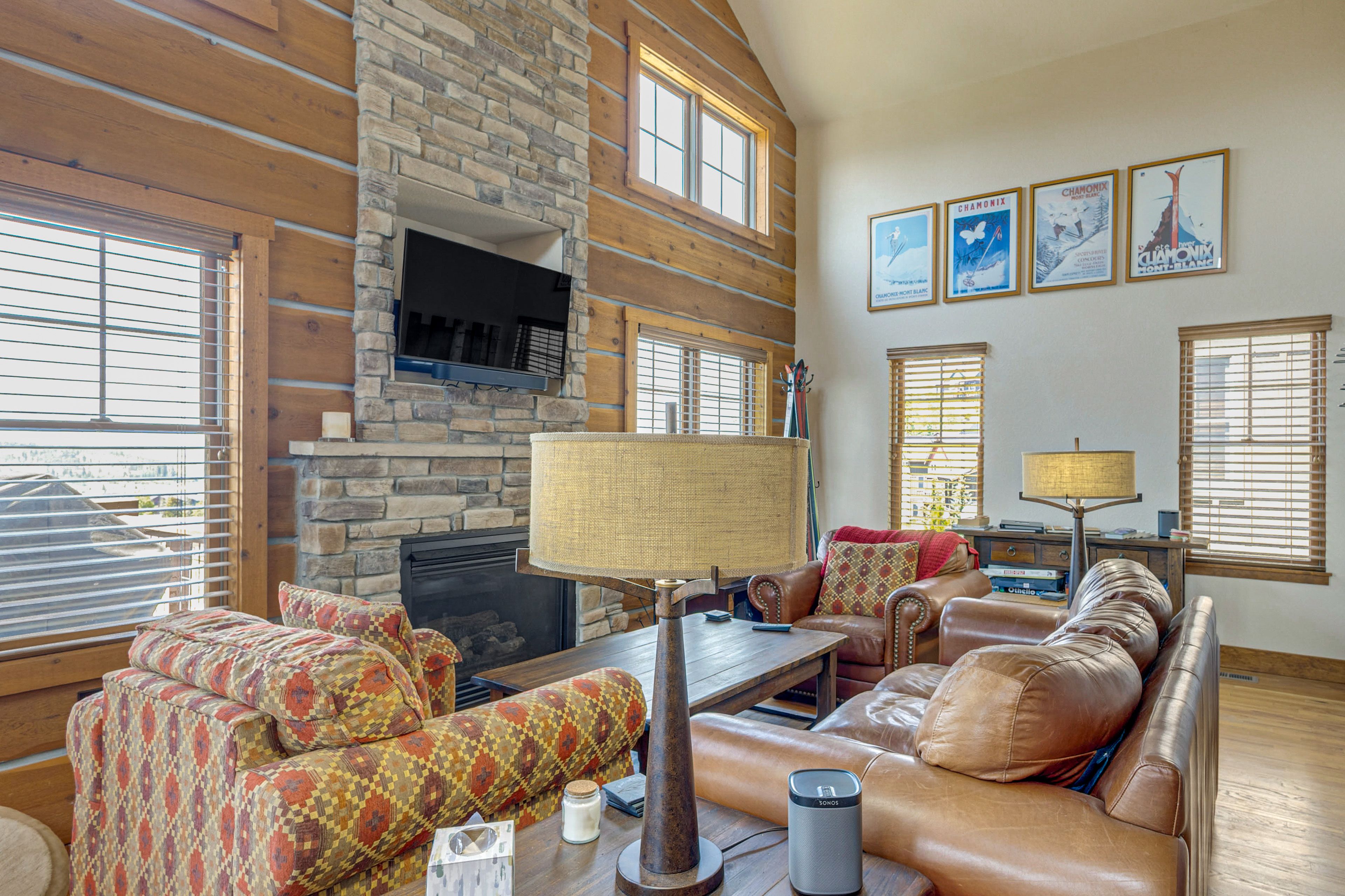 Living Room | Main Floor