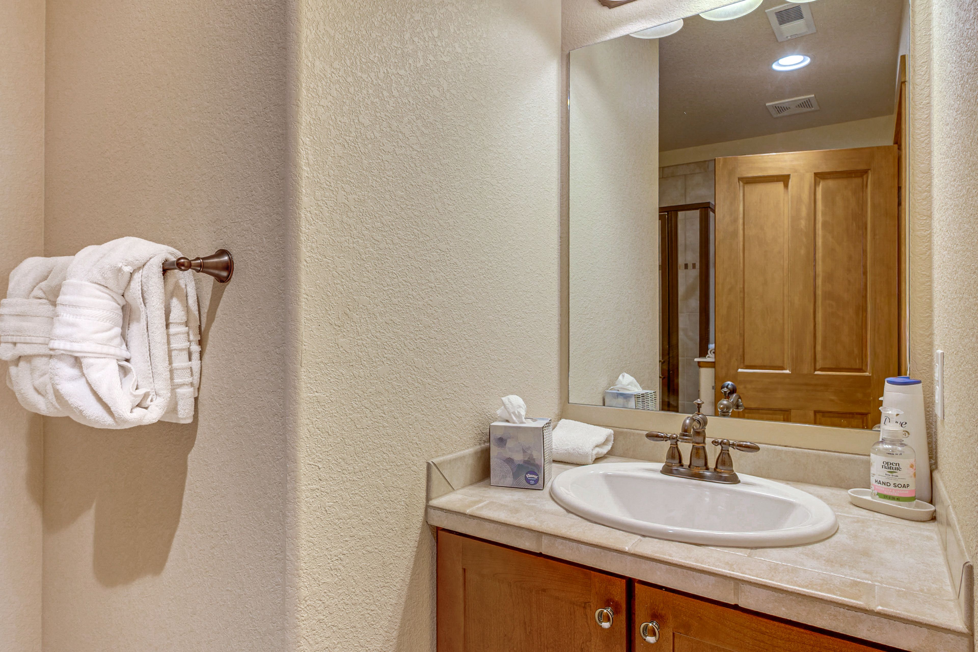 En-Suite Bathroom | Main Floor
