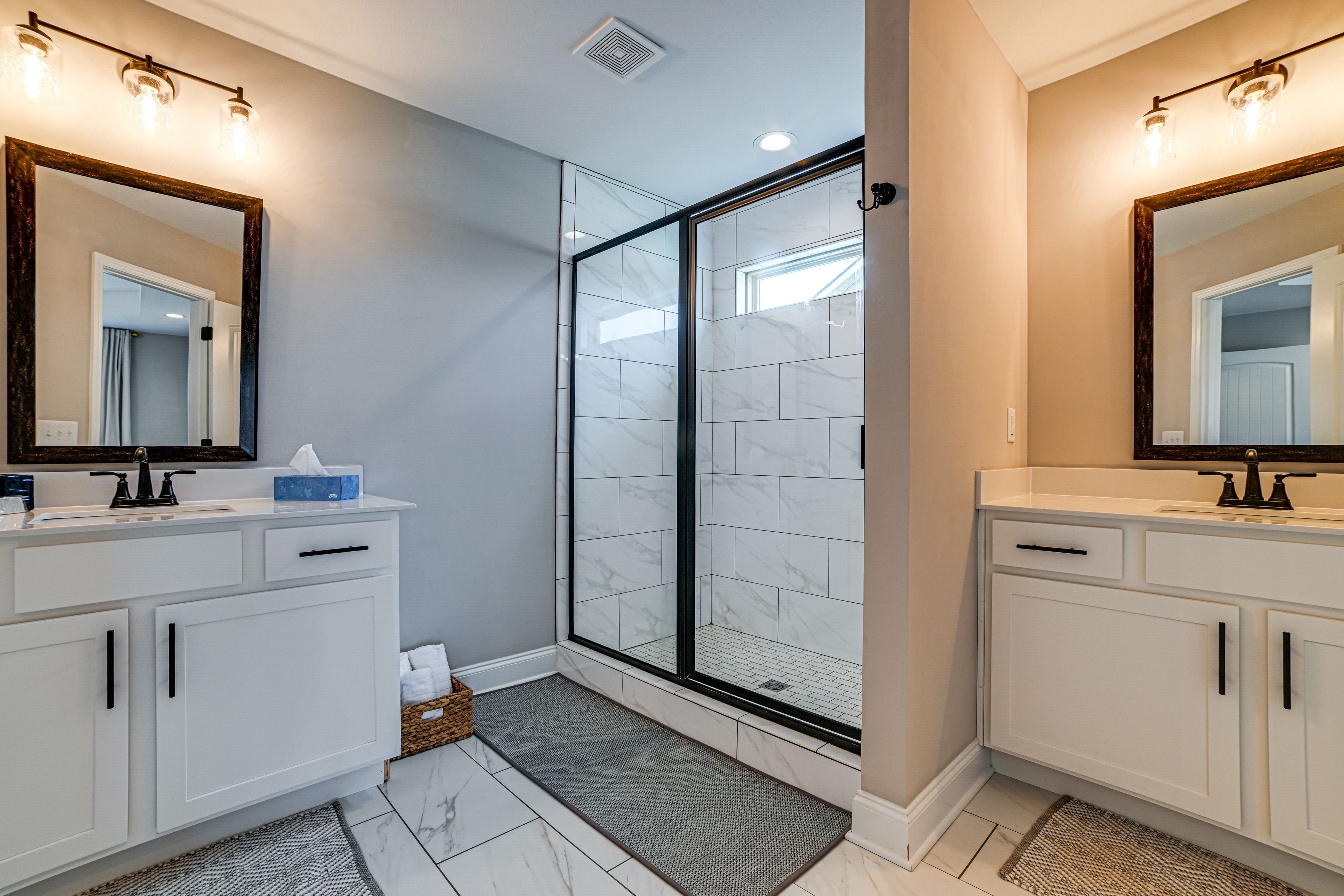 Bathroom | 2nd Floor