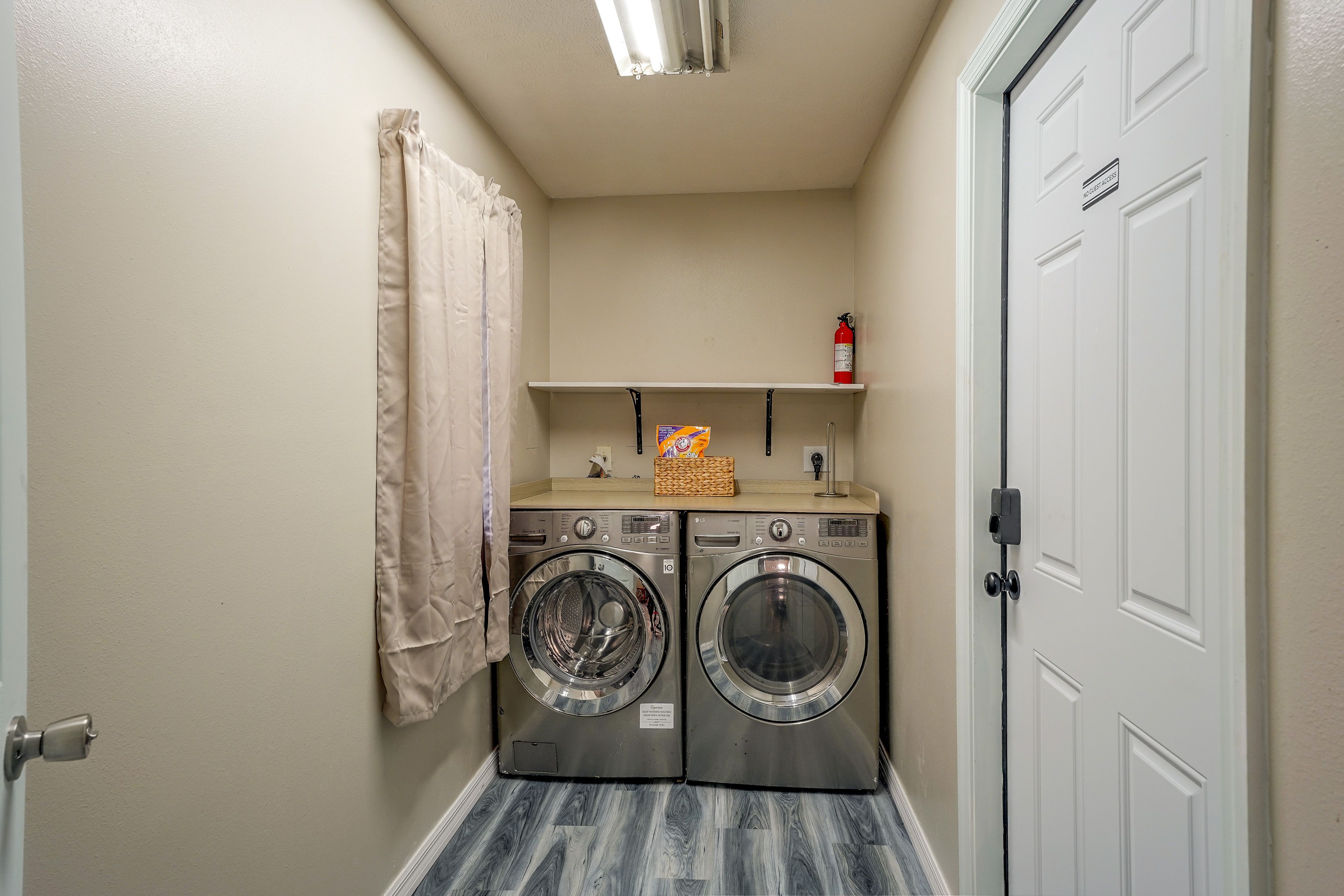 Washer & Dryer