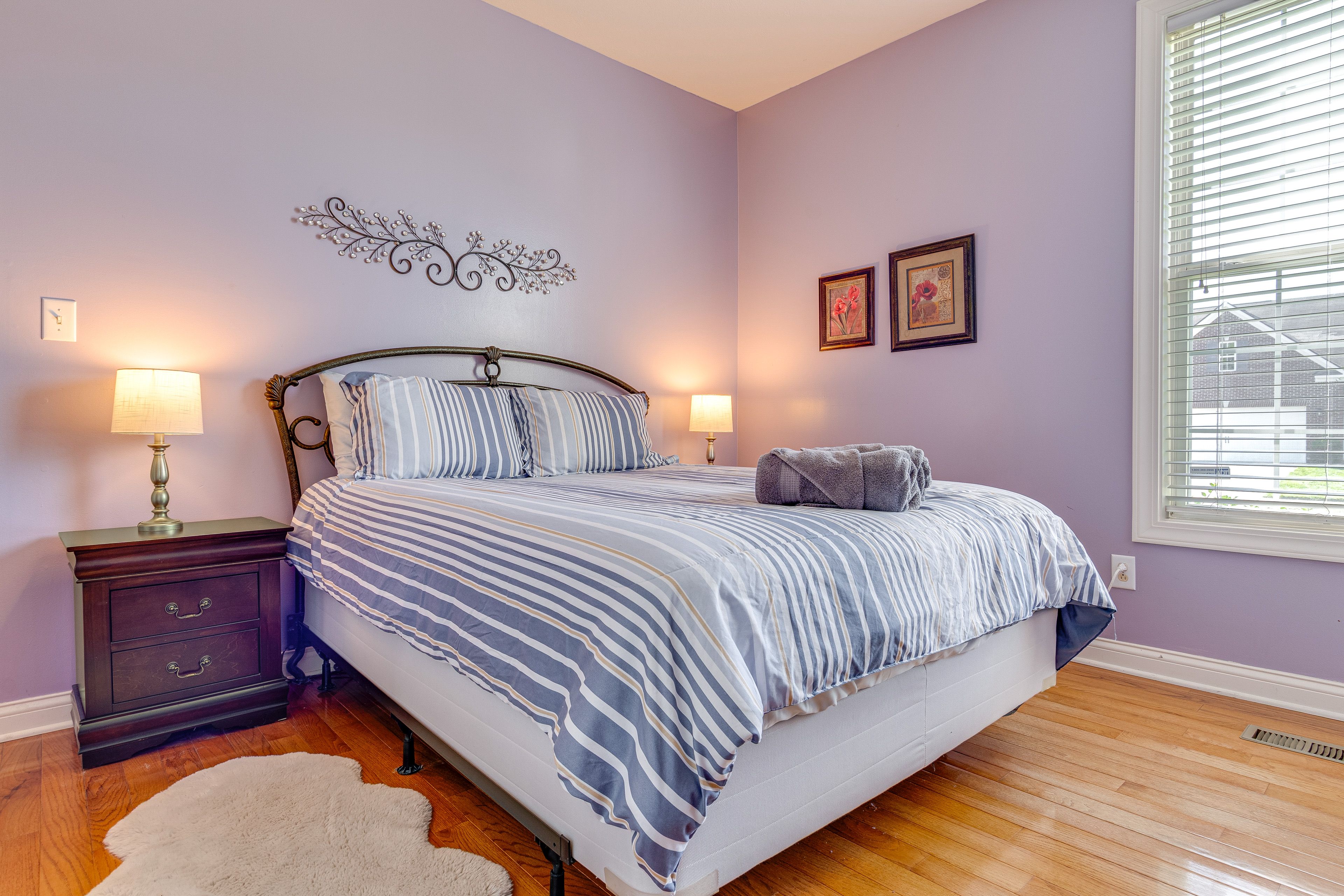 Bedroom 2 | Queen Bed
