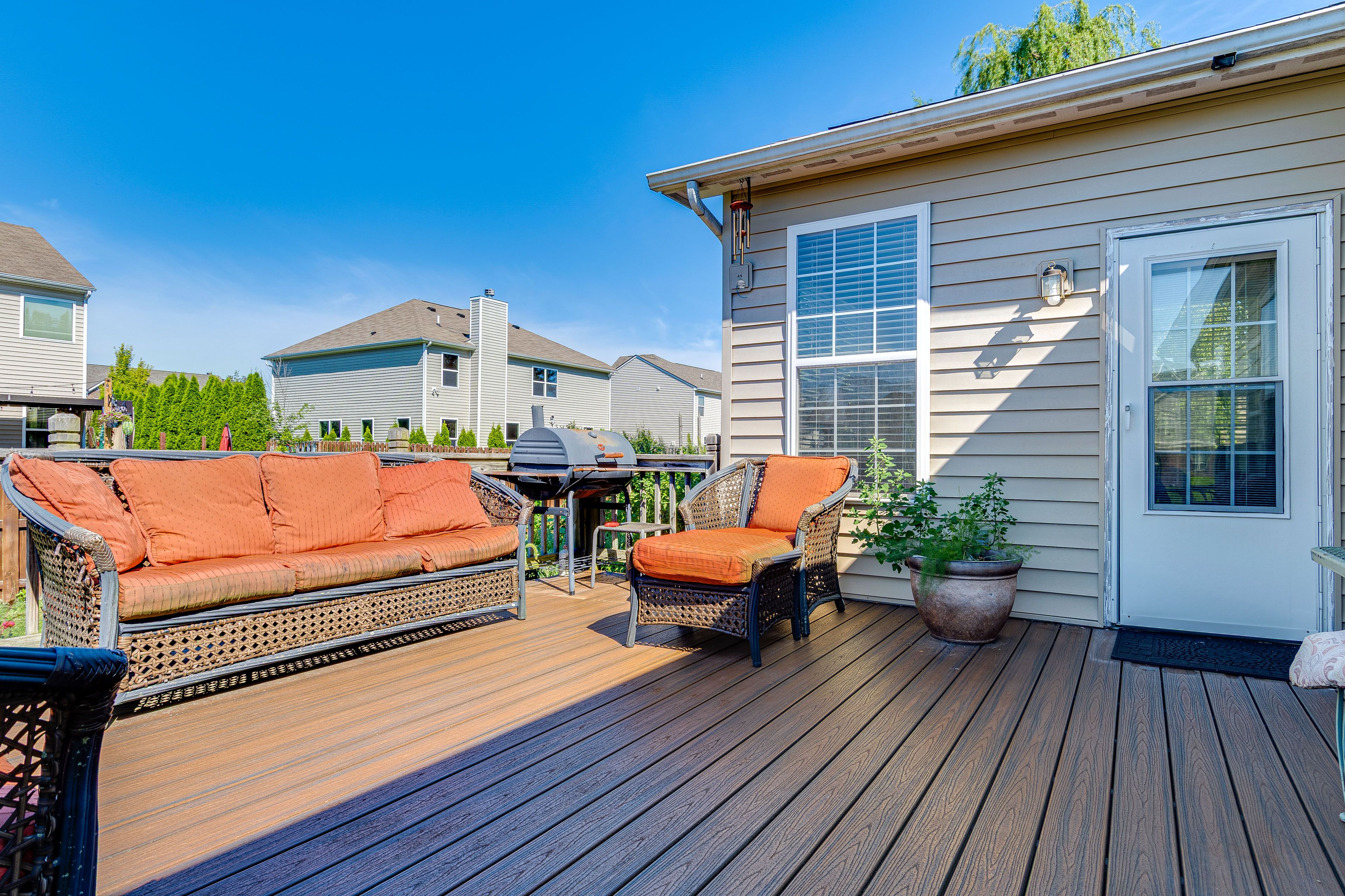 Furnished Deck