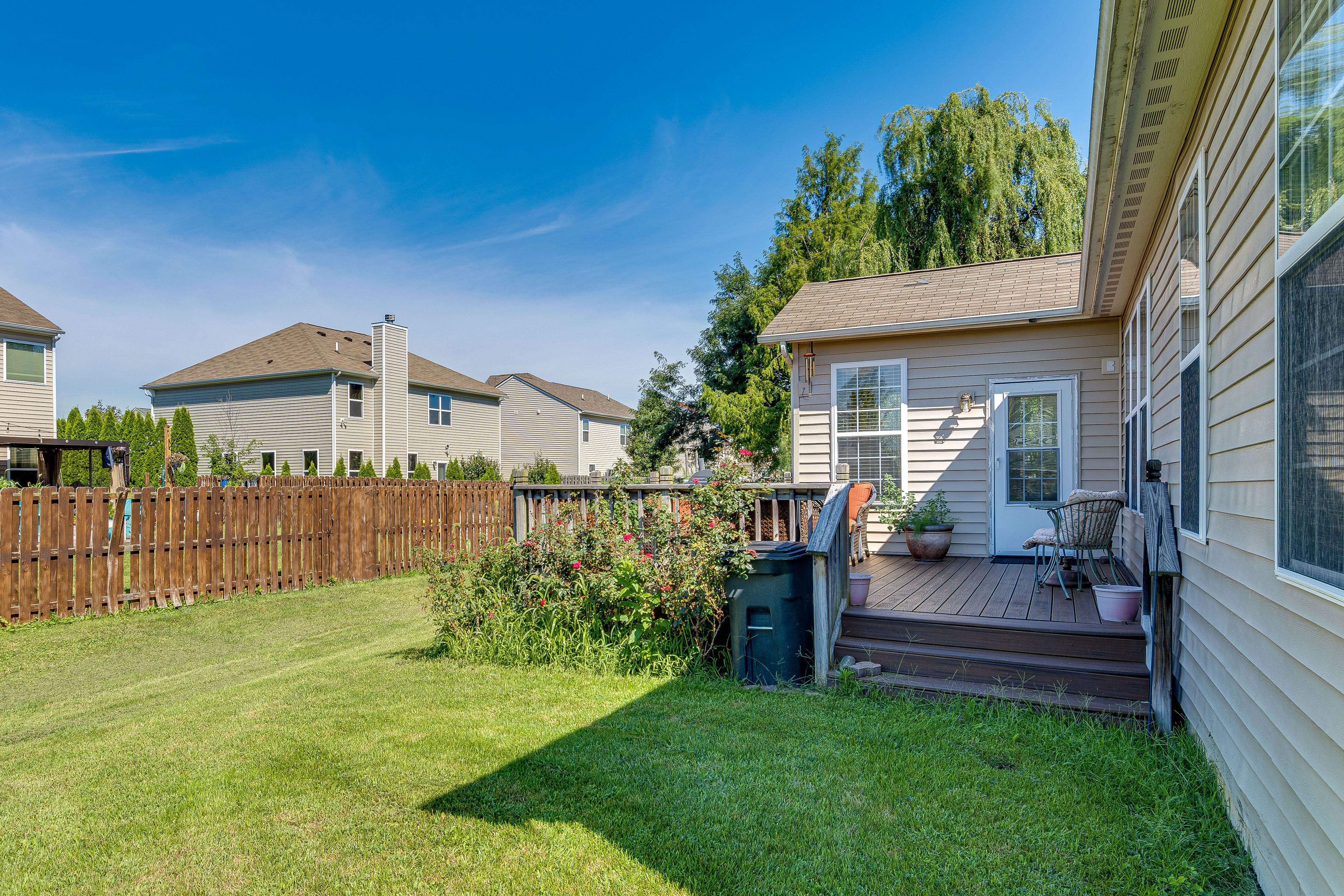 Spacious Yard