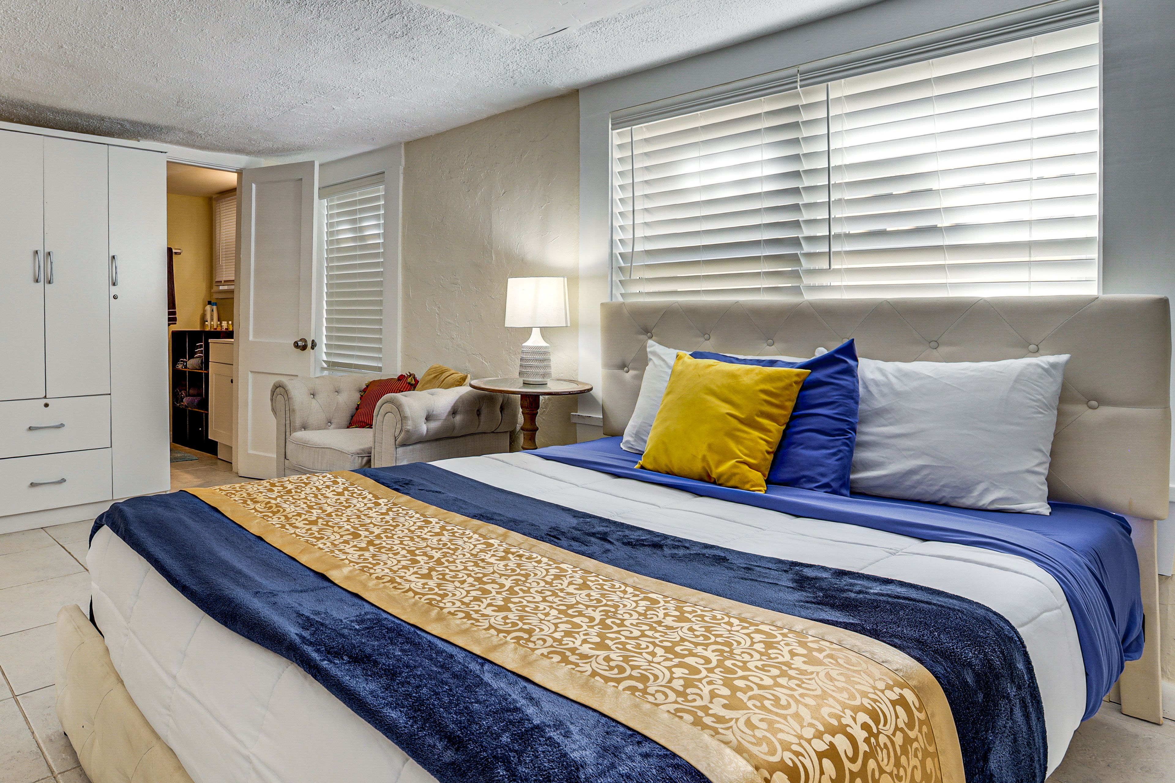 Bedroom 4 | Lower Level | Queen Bed