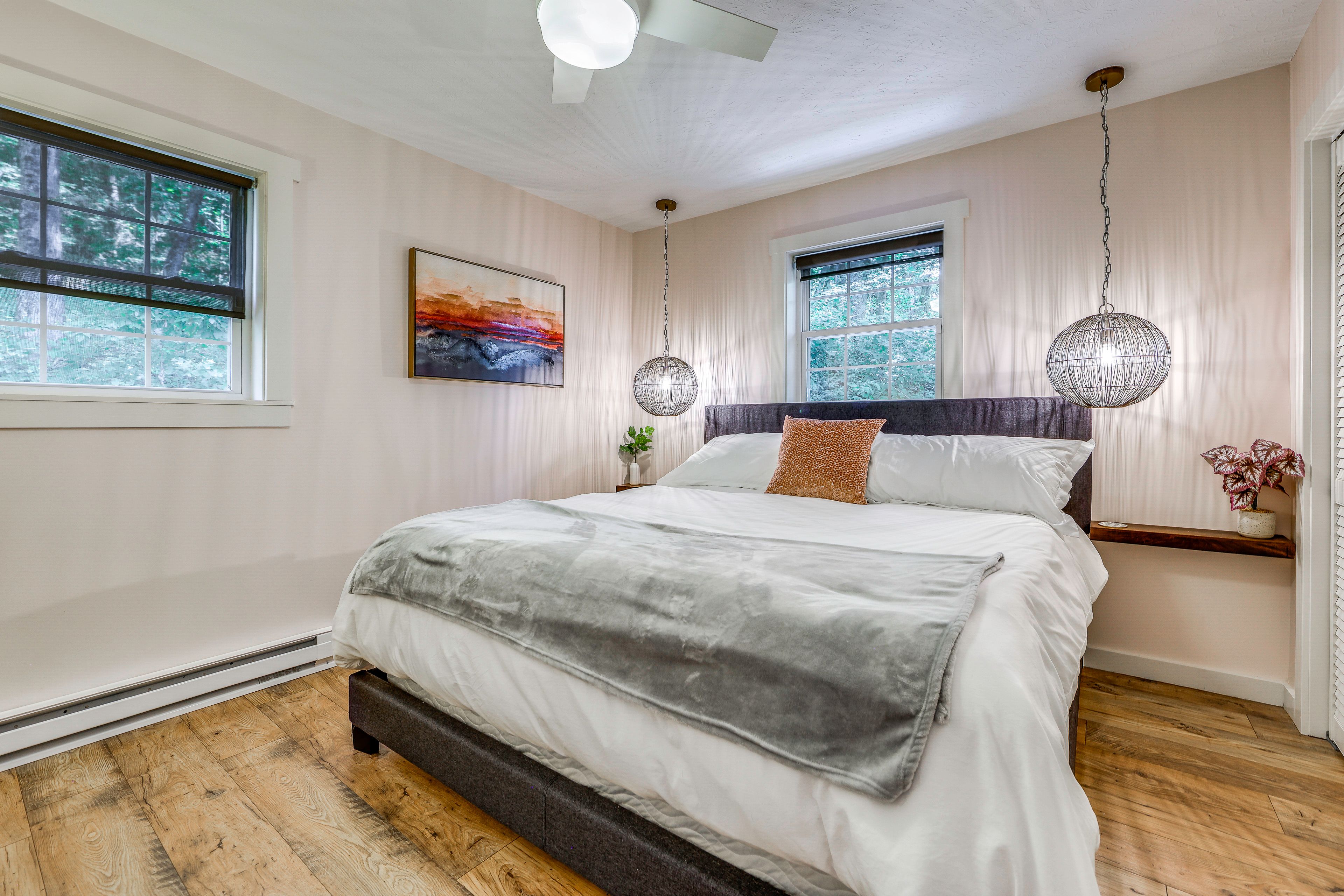 Bedroom 1 | King Bed | Upper Level
