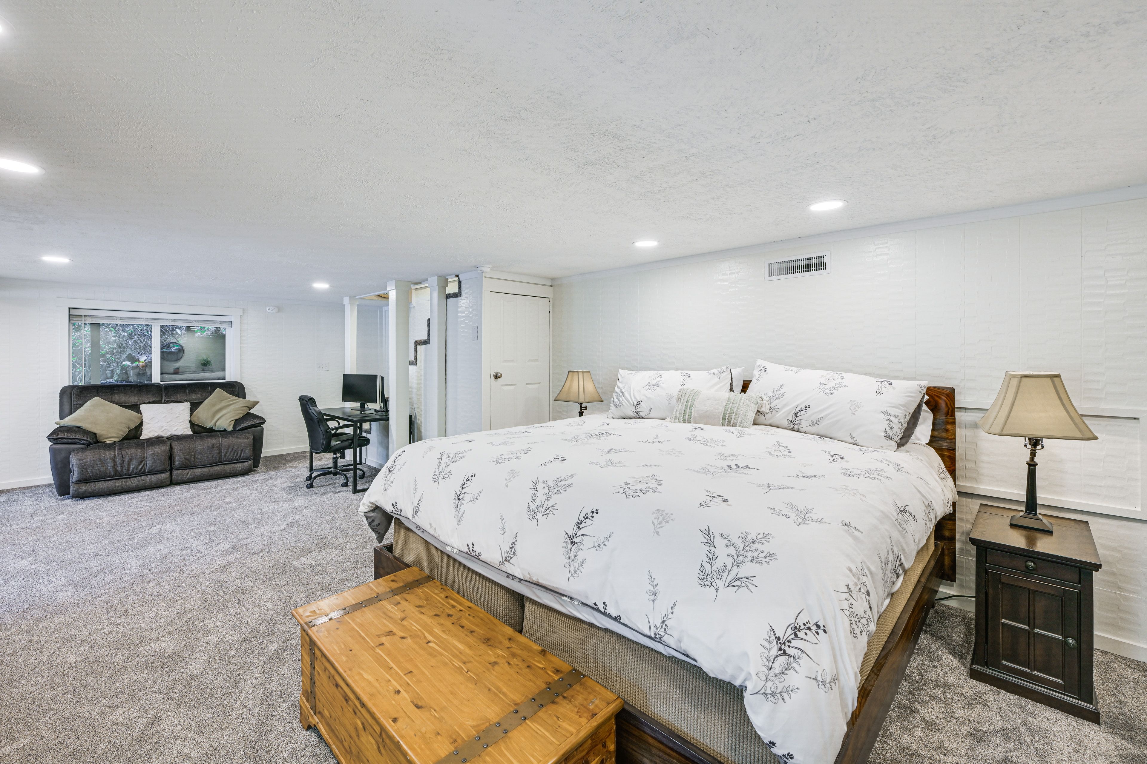Primary Suite | King Bed | Remote Work Area