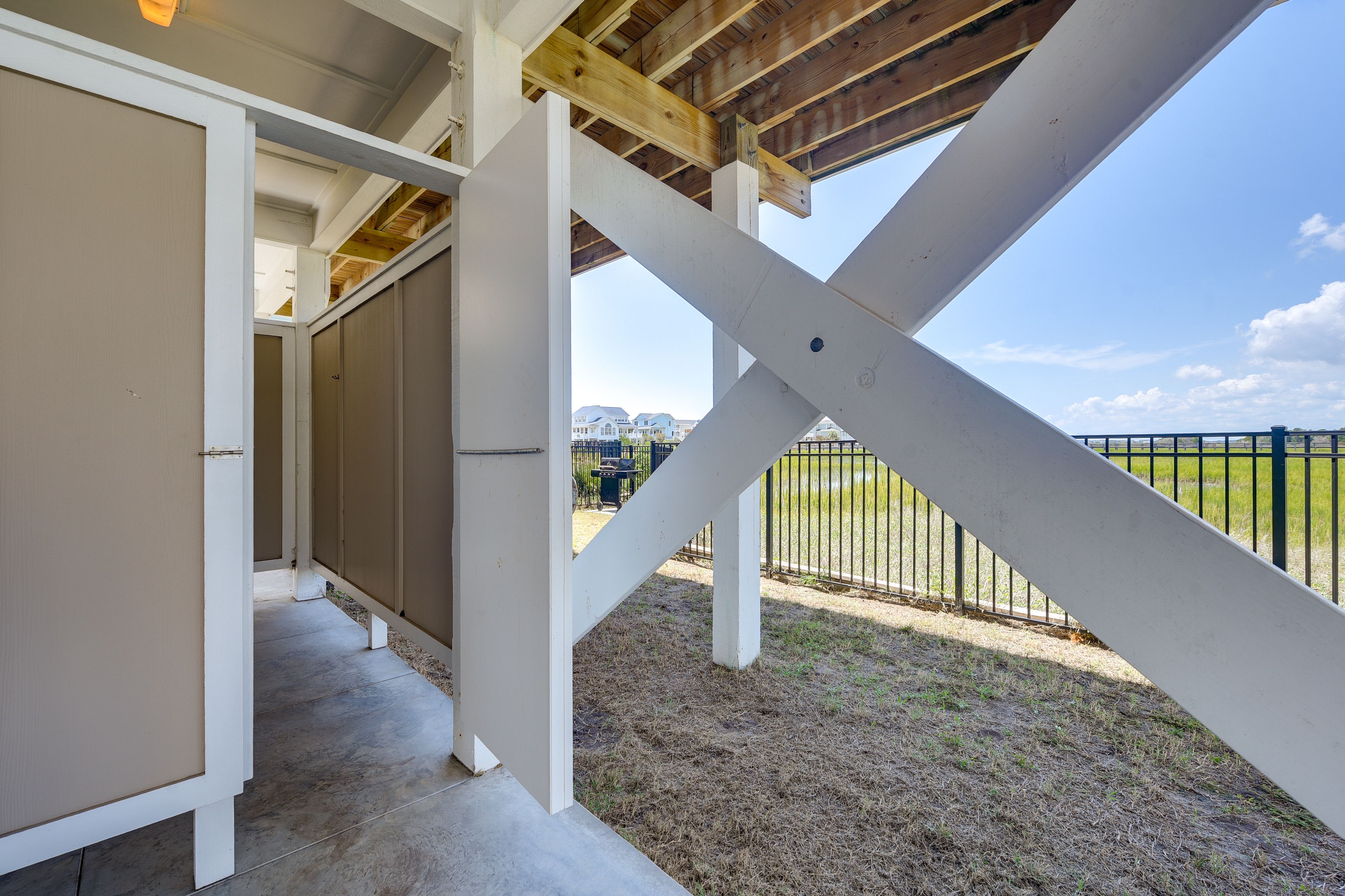 Patio & Yard