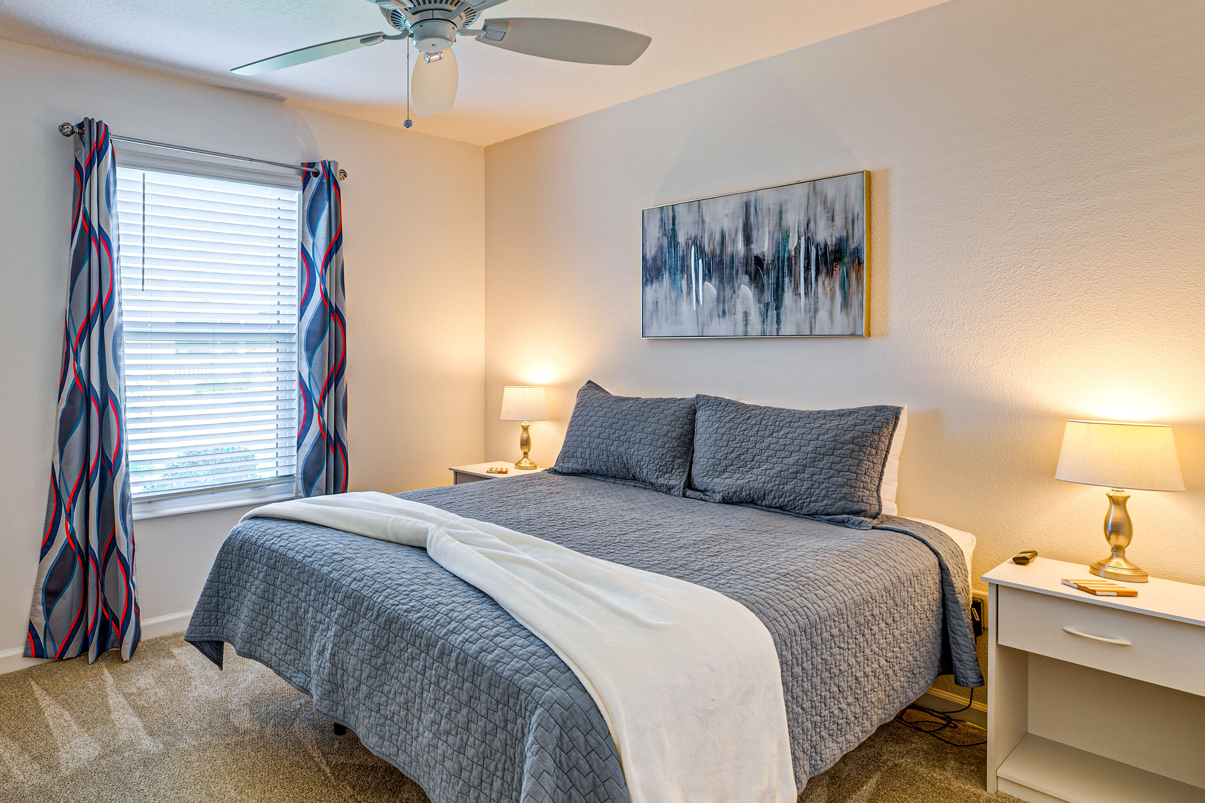 Bedroom 2 | Queen Bed