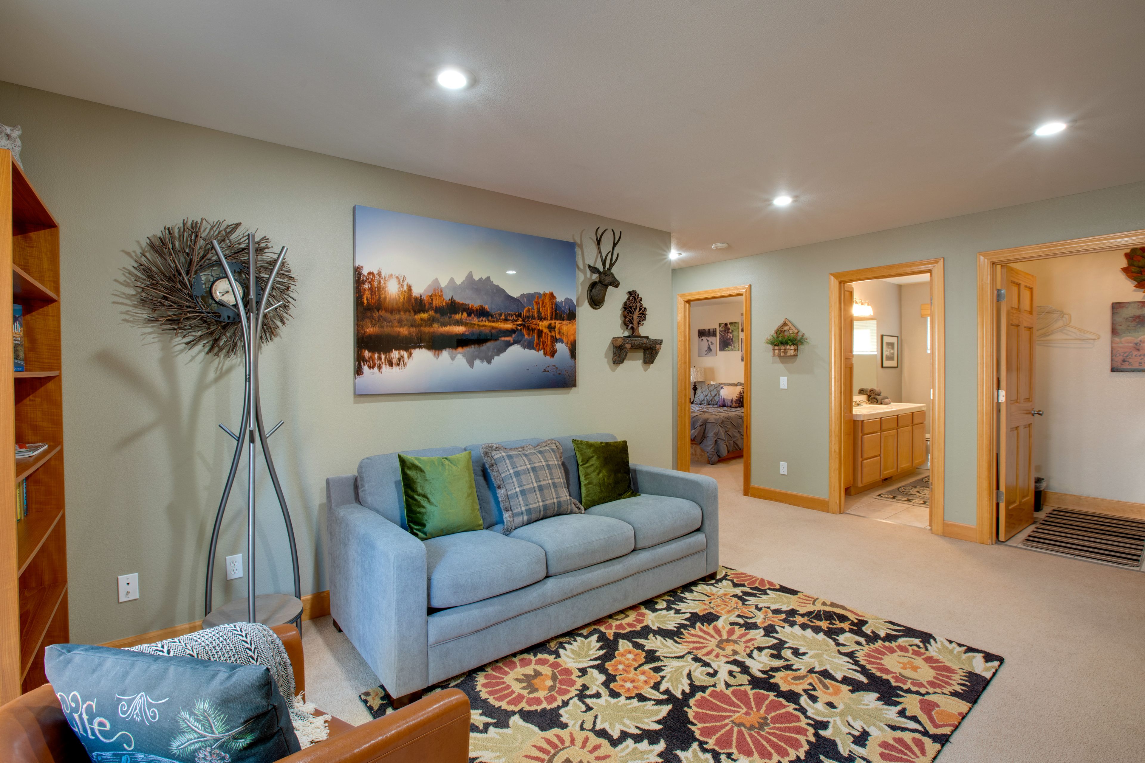 Lower Living Area | Queen Sleeper Sofa