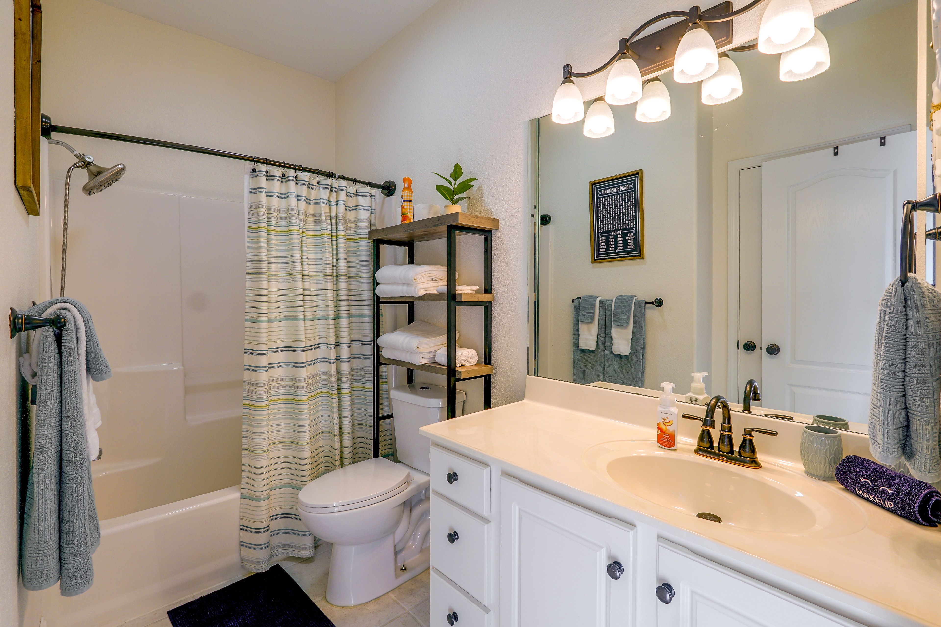 En-Suite Bathroom