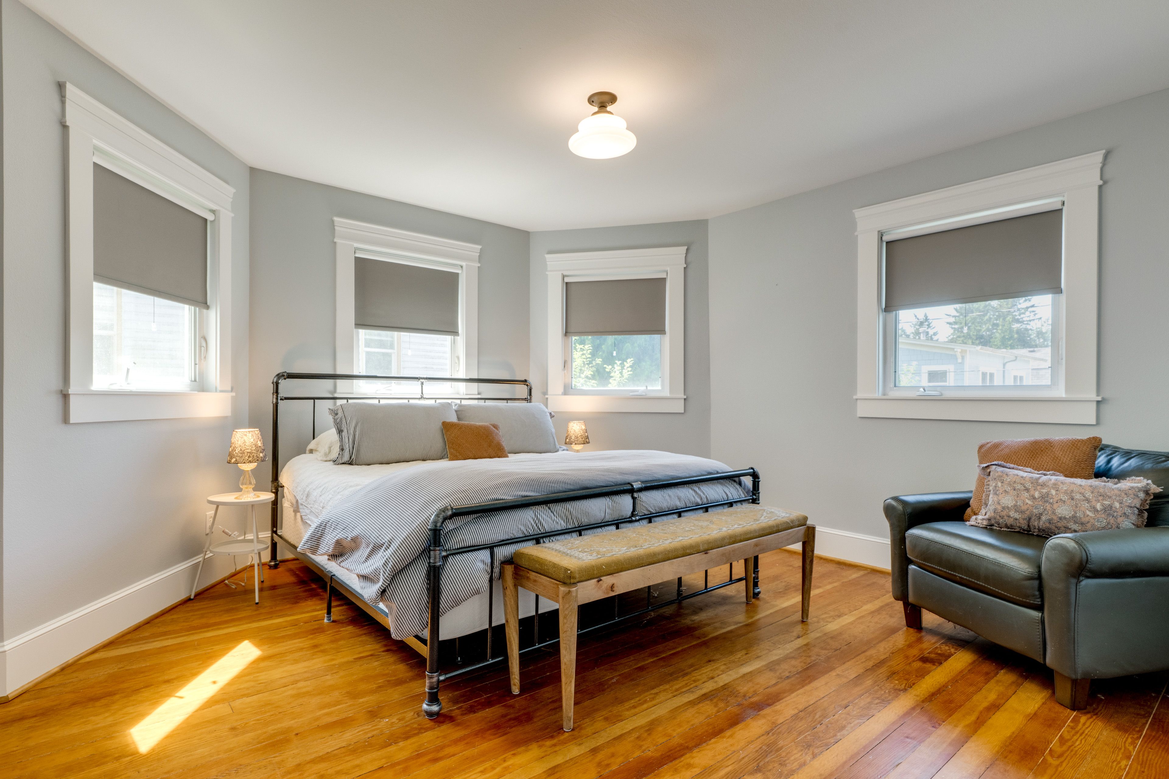 Bedroom 2 | King Bed | 2nd Floor