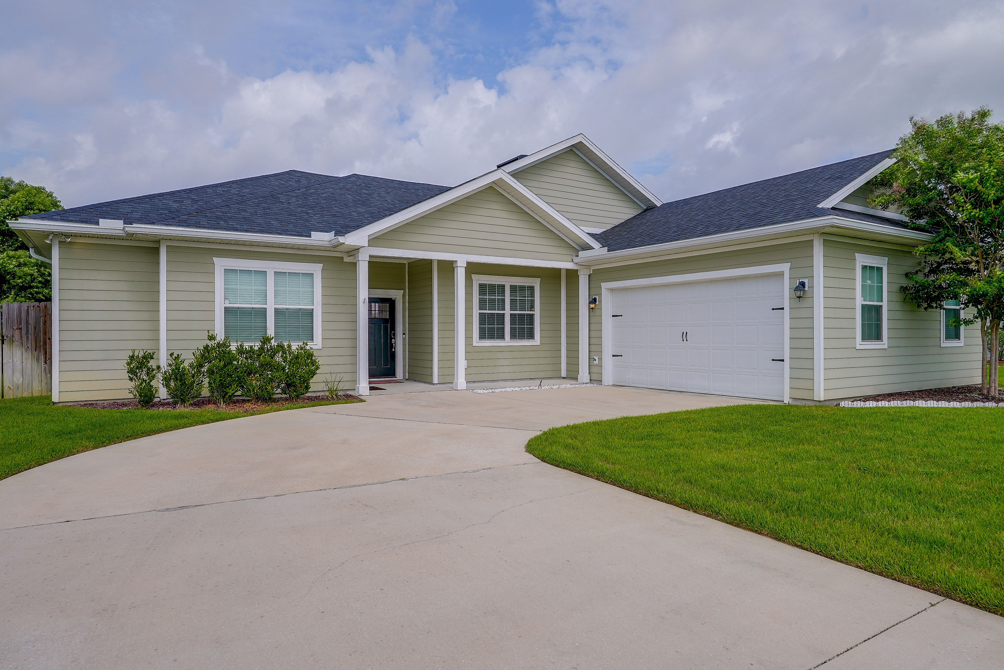 Property Exterior | Single-Story Home