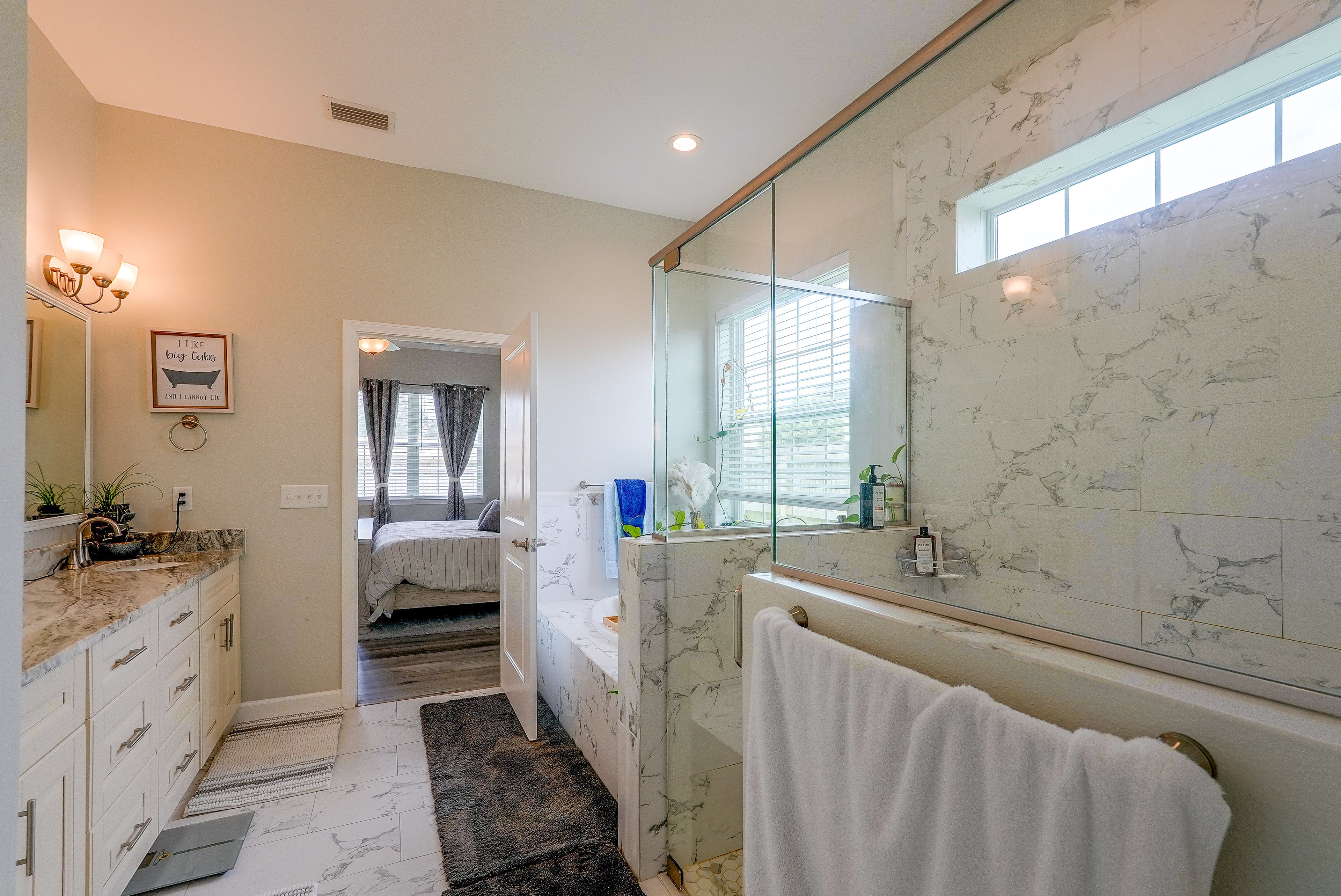 En-Suite Bathroom
