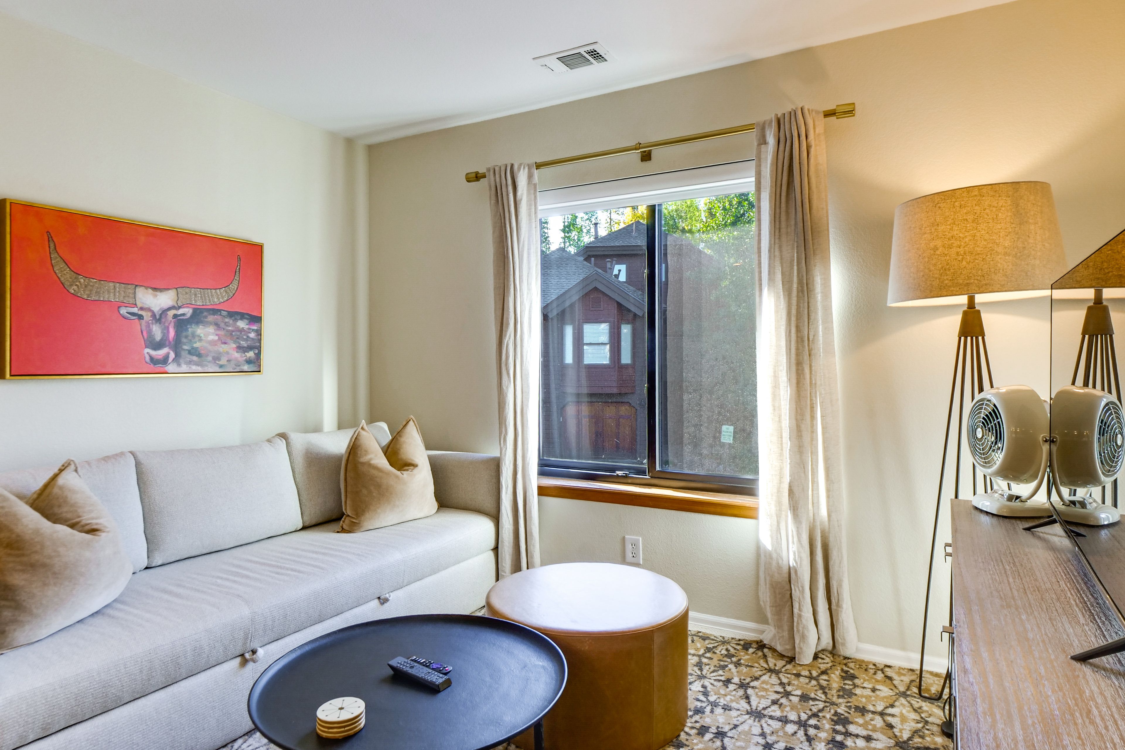 Living Room | Queen Sleeper Sofa