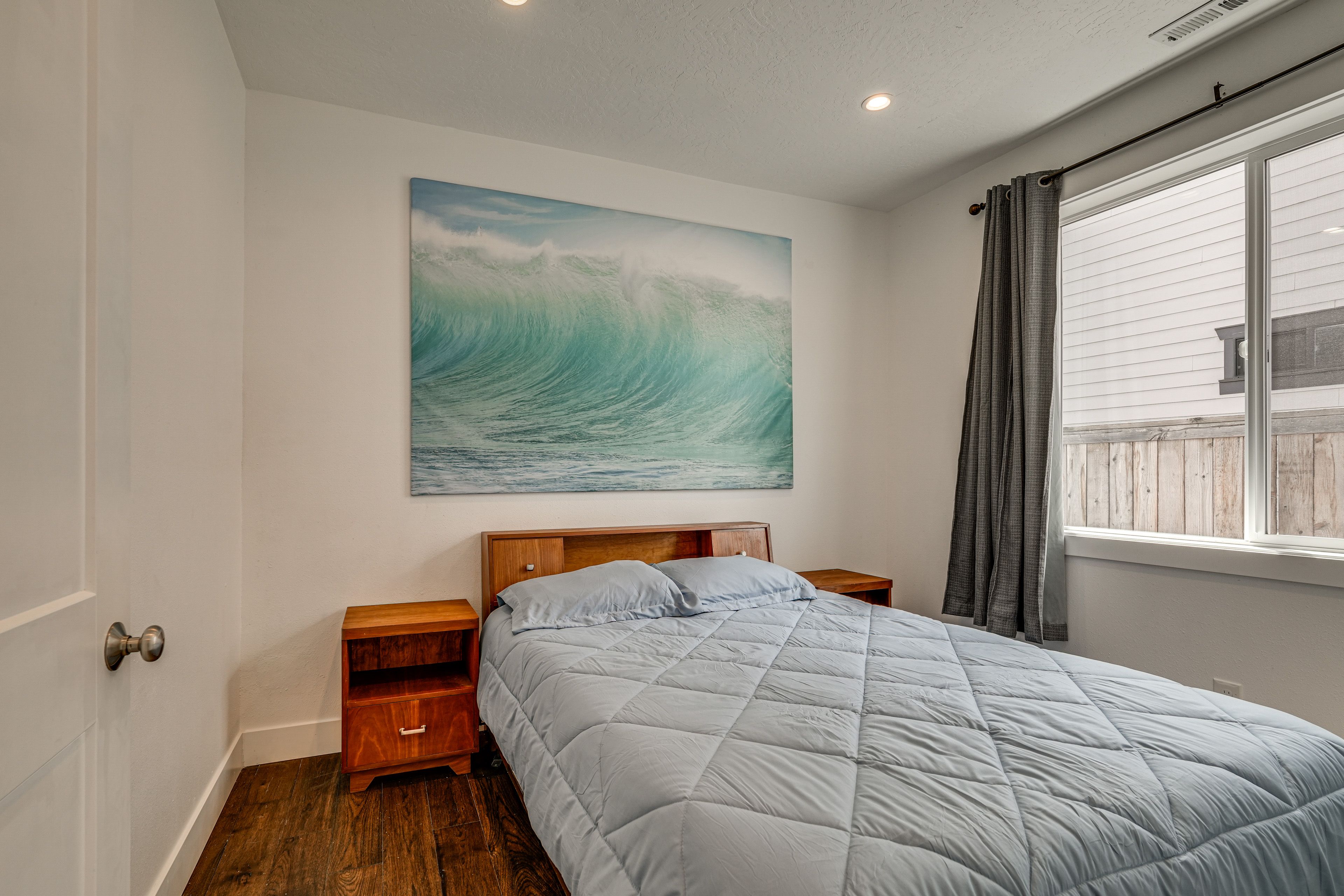 Bedroom 3 | Queen Bed
