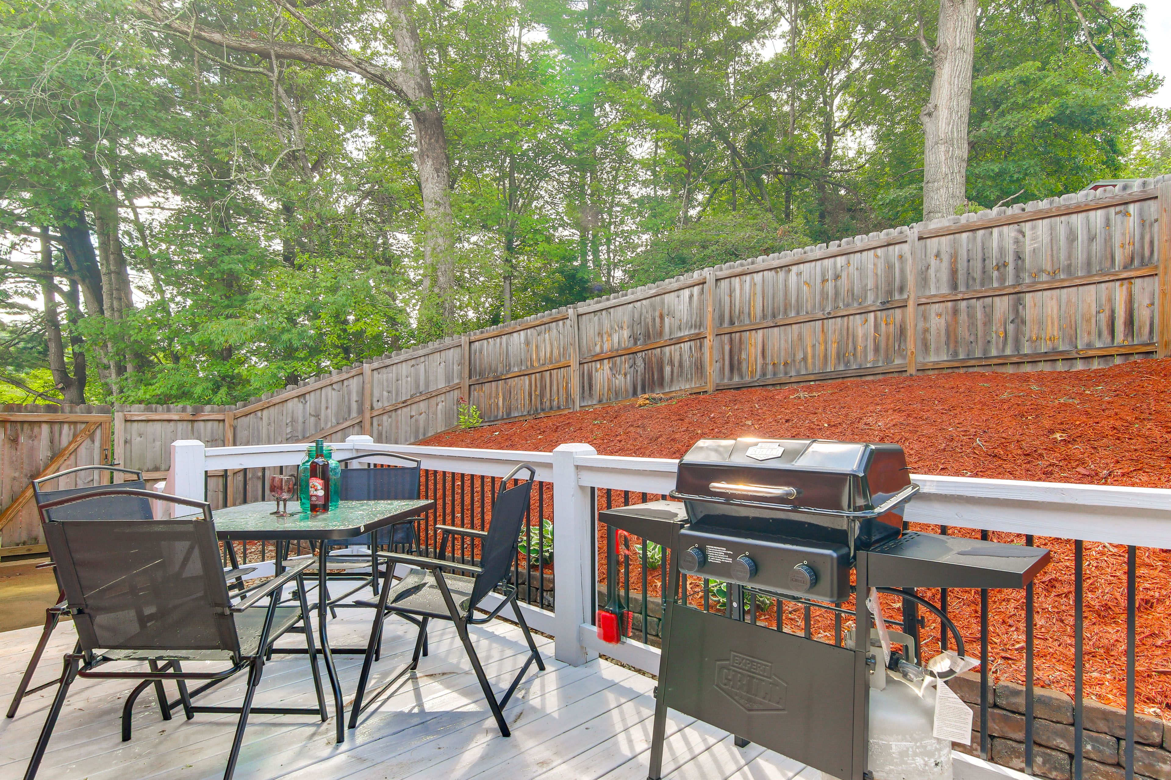 Furnished Deck | Outdoor Dining | Fenced Backyard