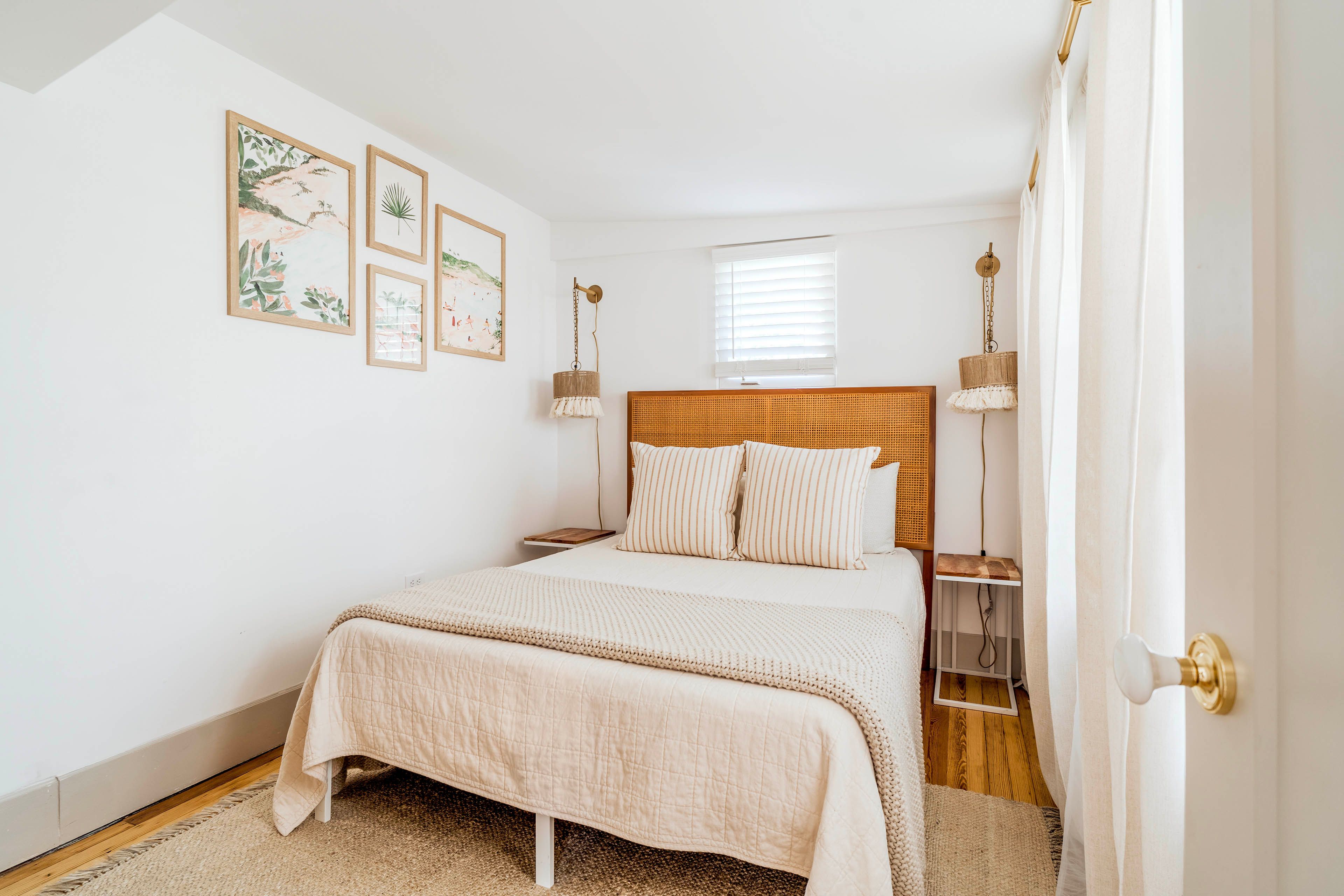 Bedroom 1 | Queen Bed