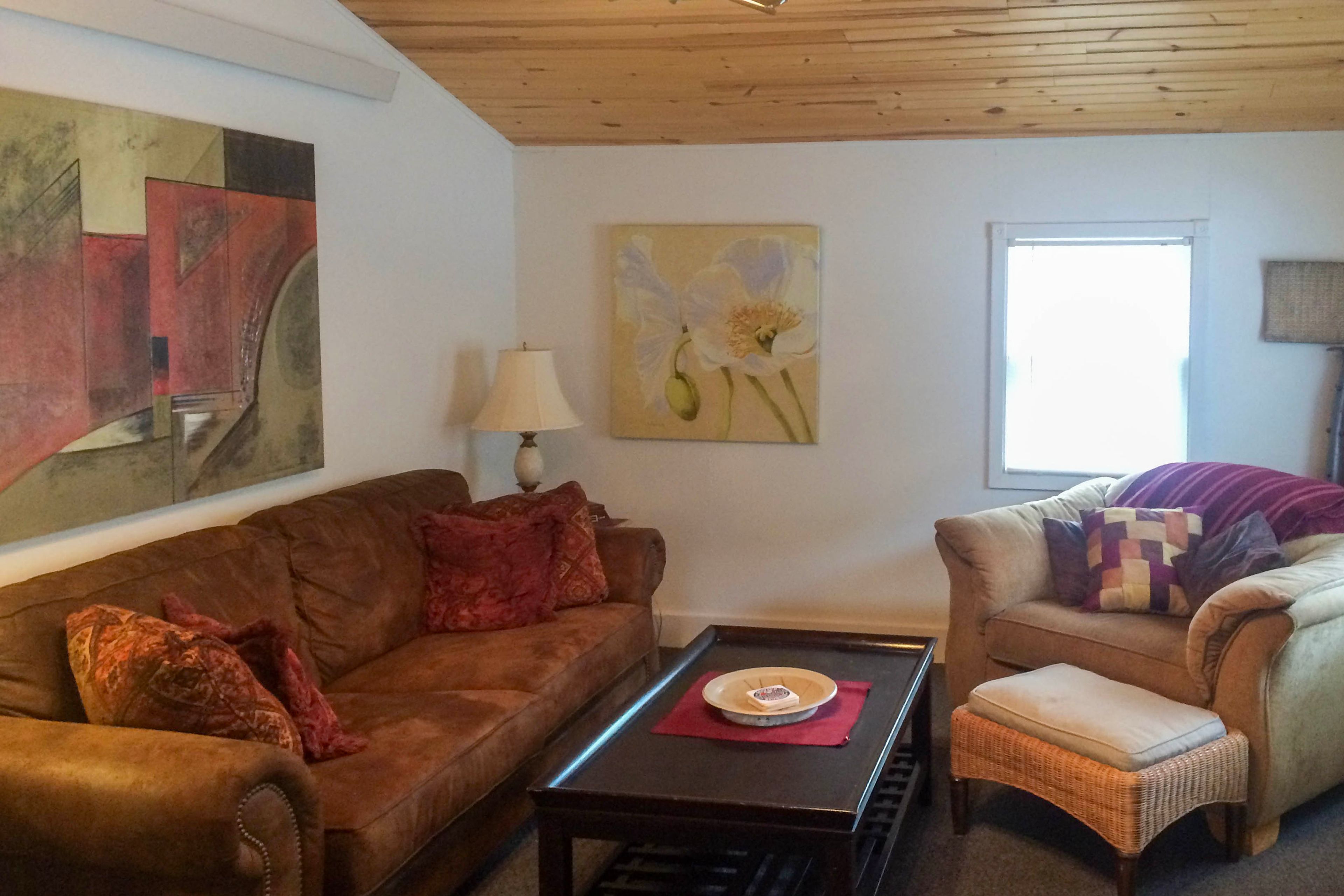 Living Room | Queen Sleeper Sofa