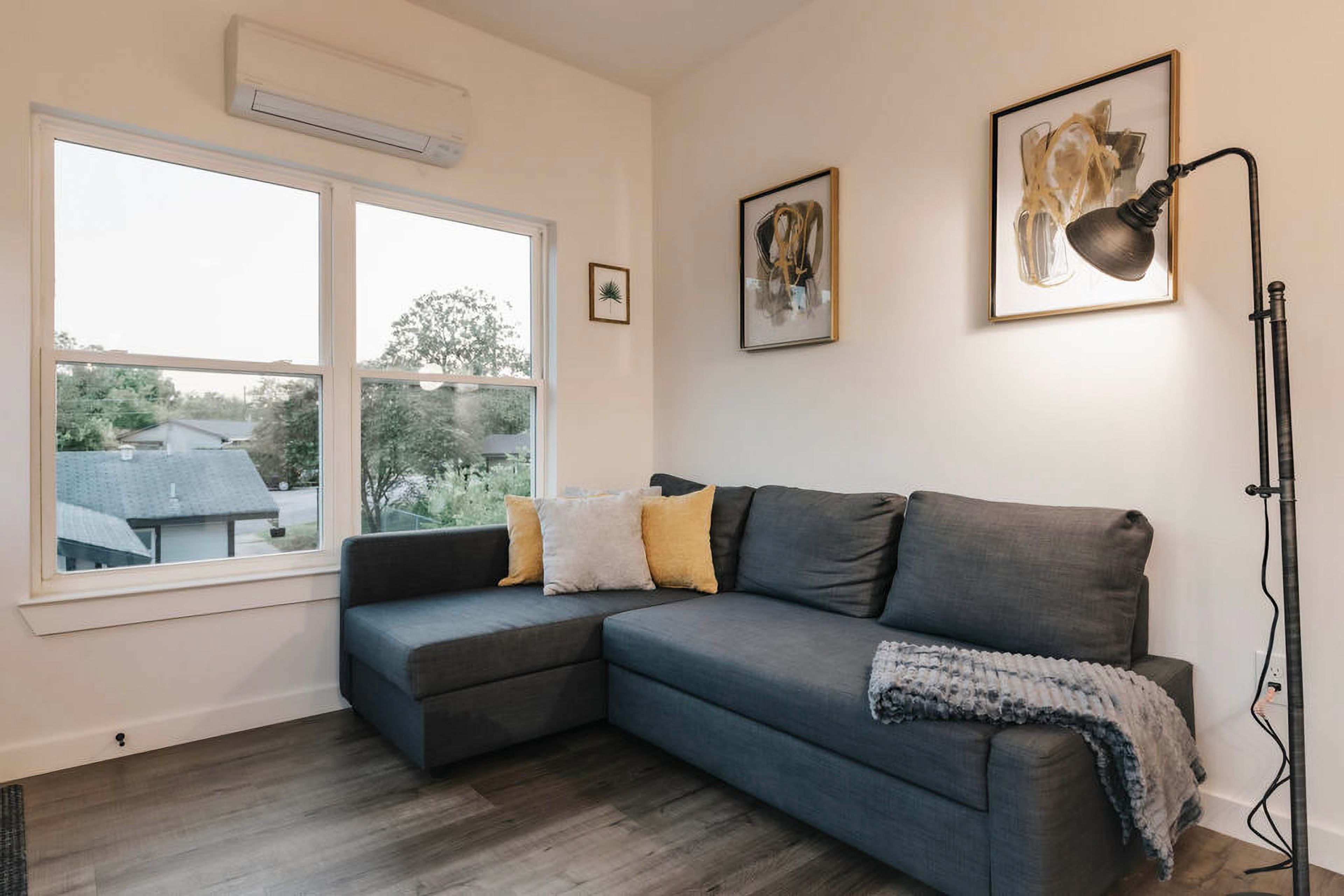 Living Room | Queen Sleeper Sofa
