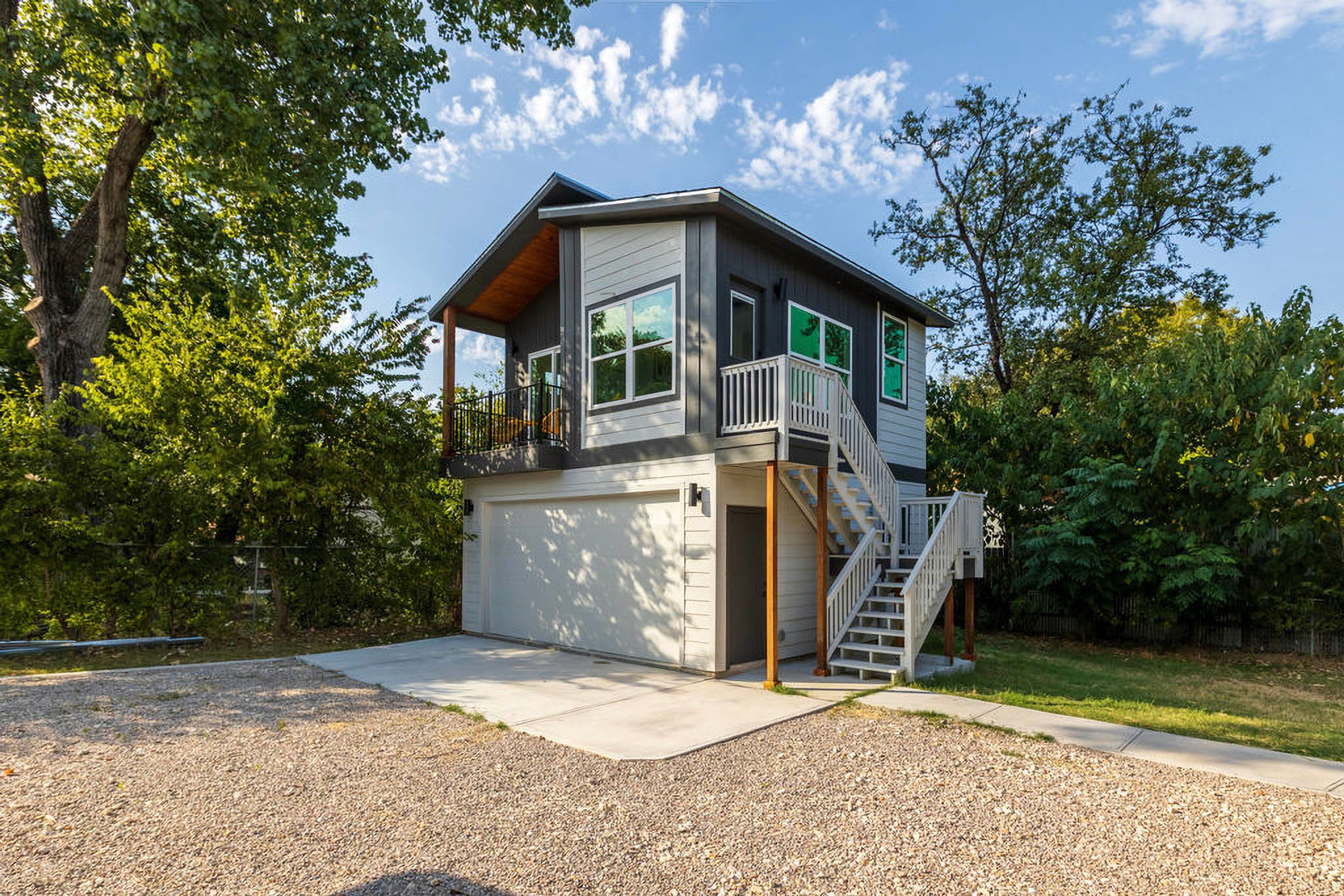 Austin Vacation Rental | 1BR | 1BA | 900 Sq Ft