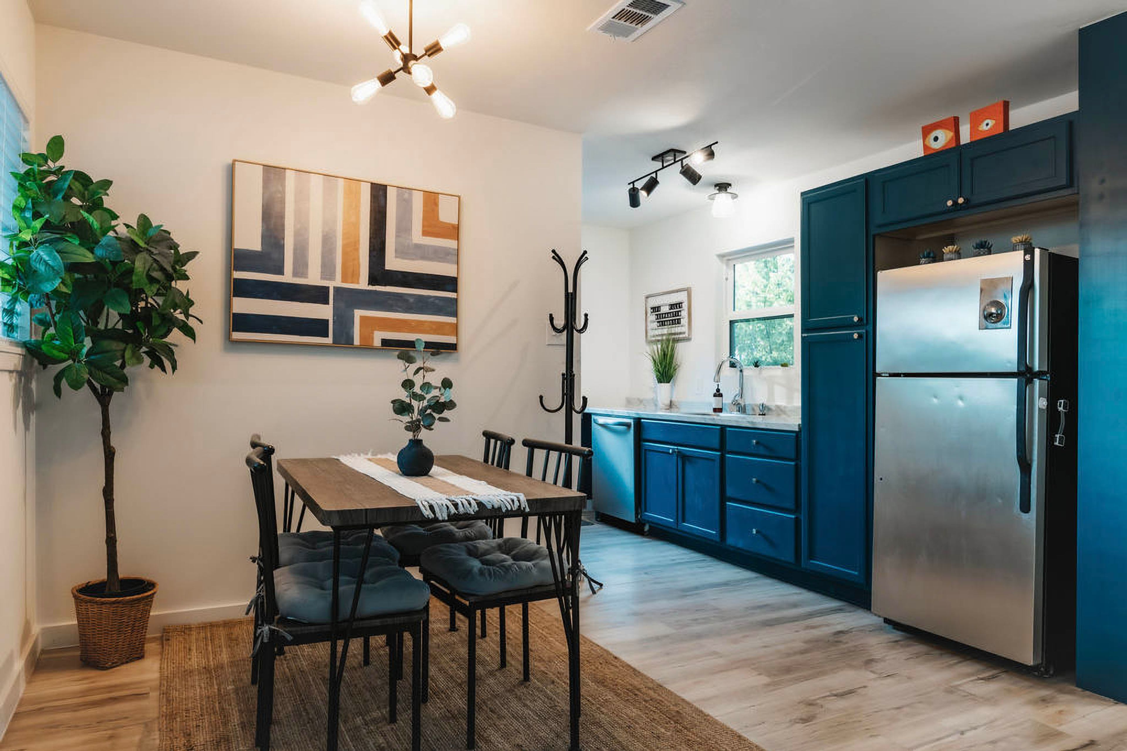 Kitchen | Stove/Oven | Microwave