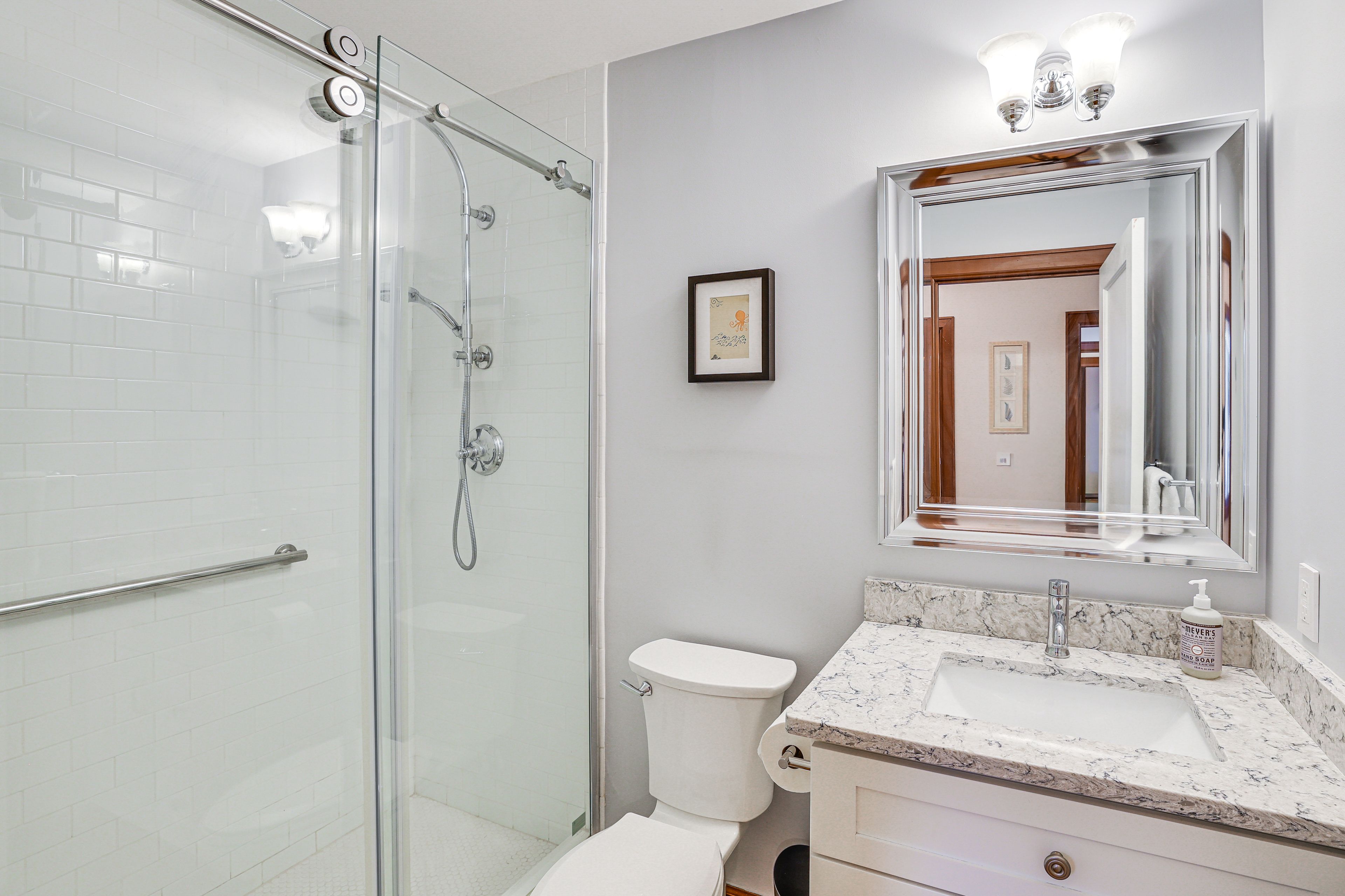 Full Bathroom