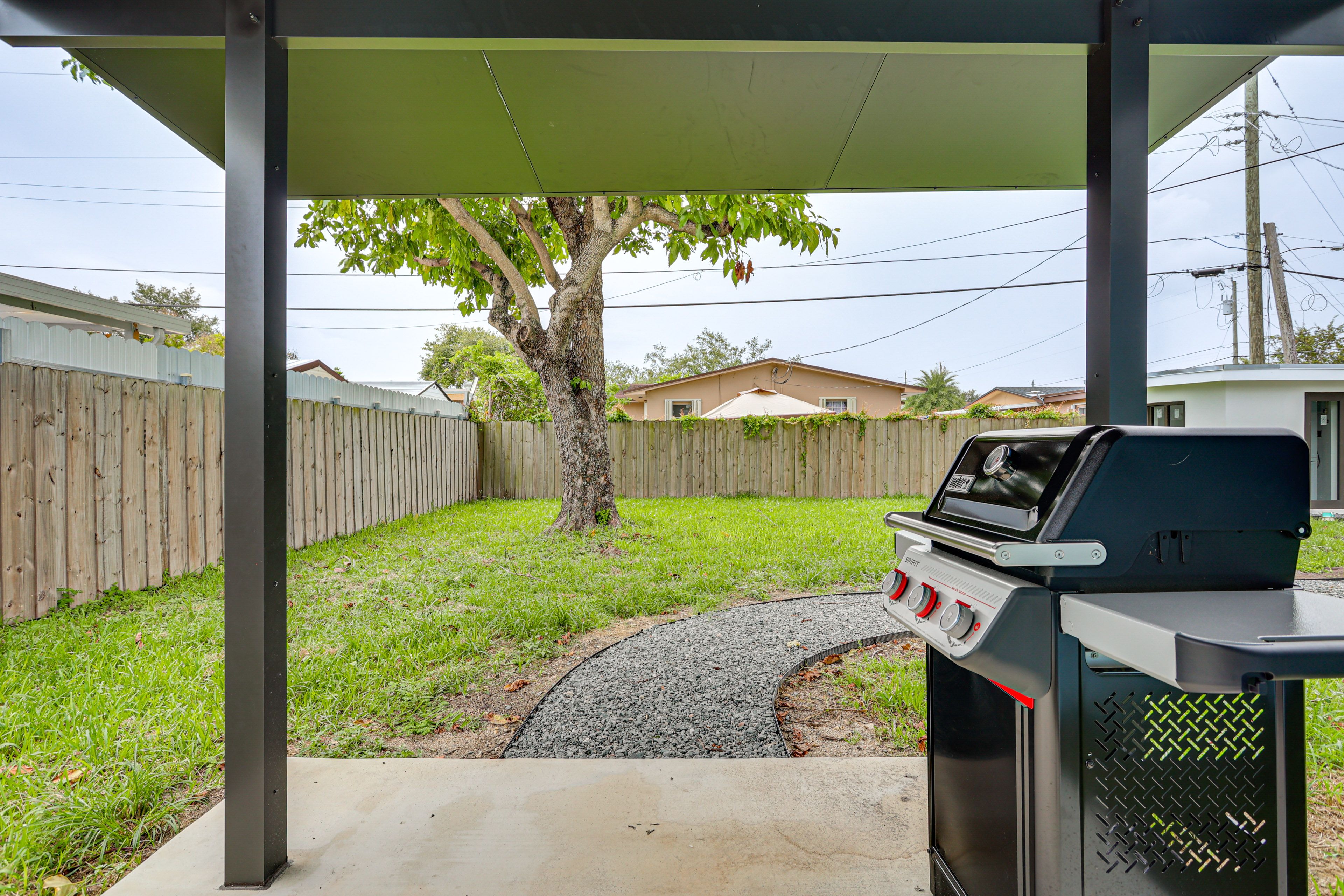Private Yard | Covered Patio | Gas Grill