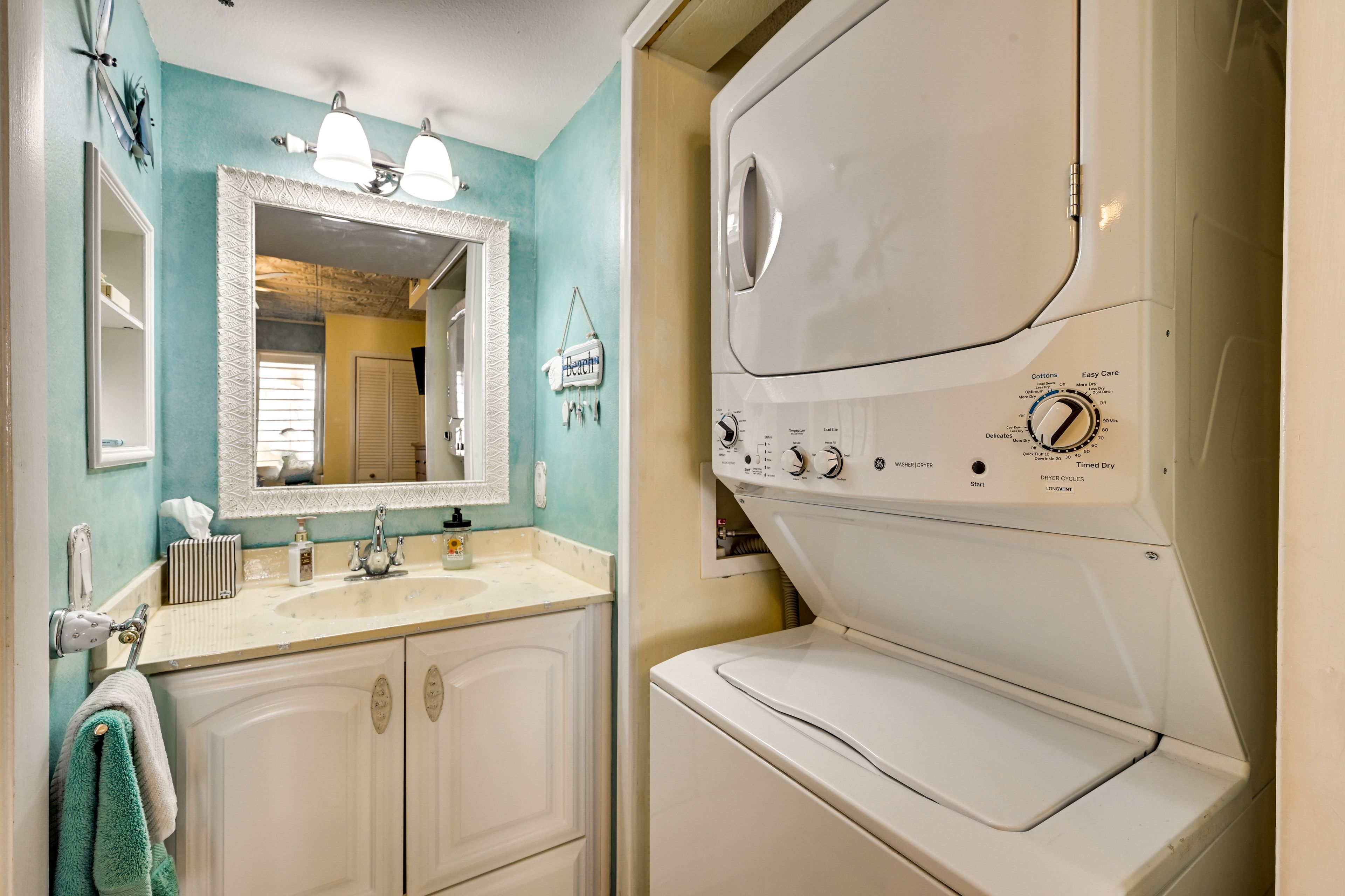 Full Bathroom | Washer & Dryer