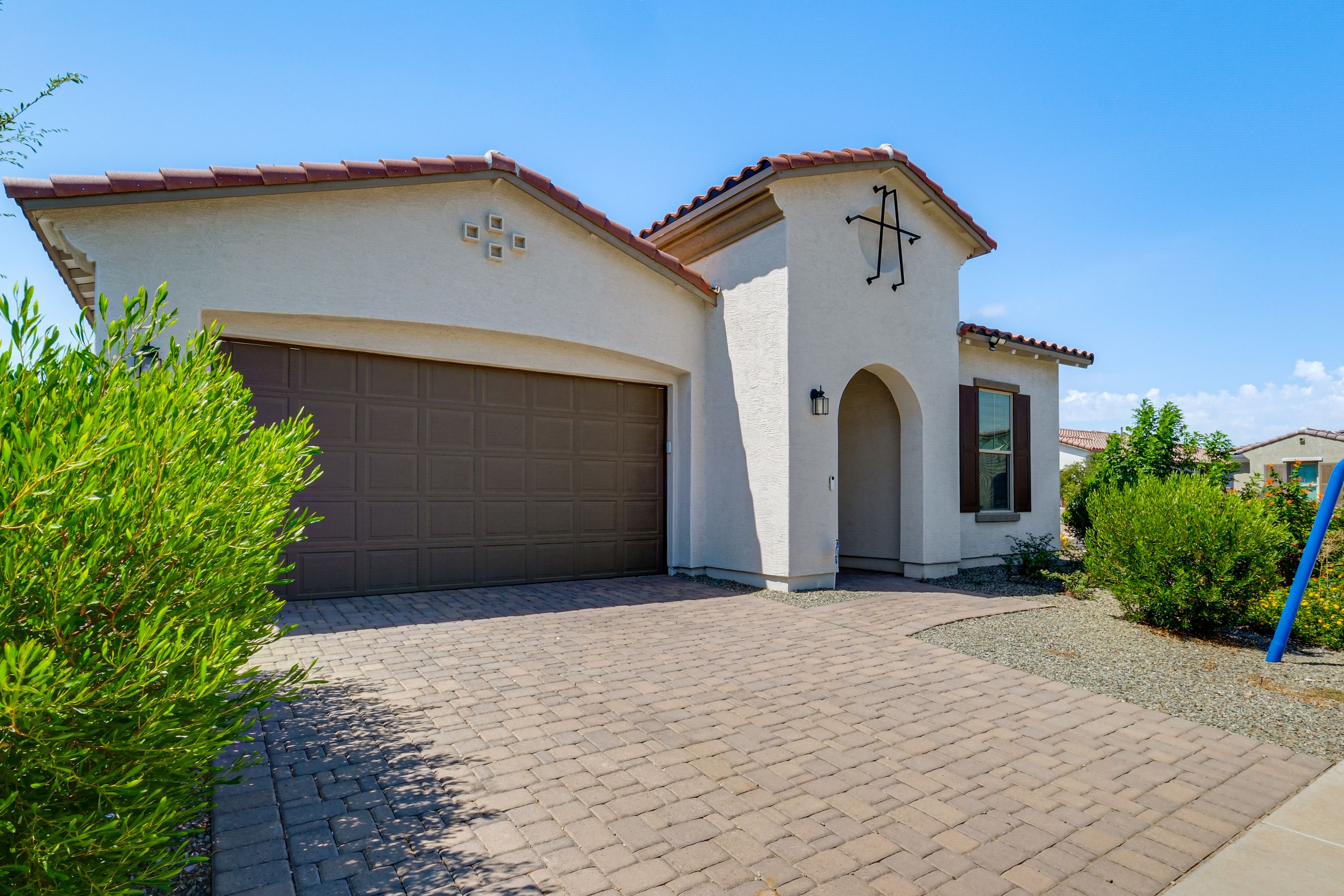 Parking | Garage (1 Vehicle) | Driveway (2 Vehicles) | Street