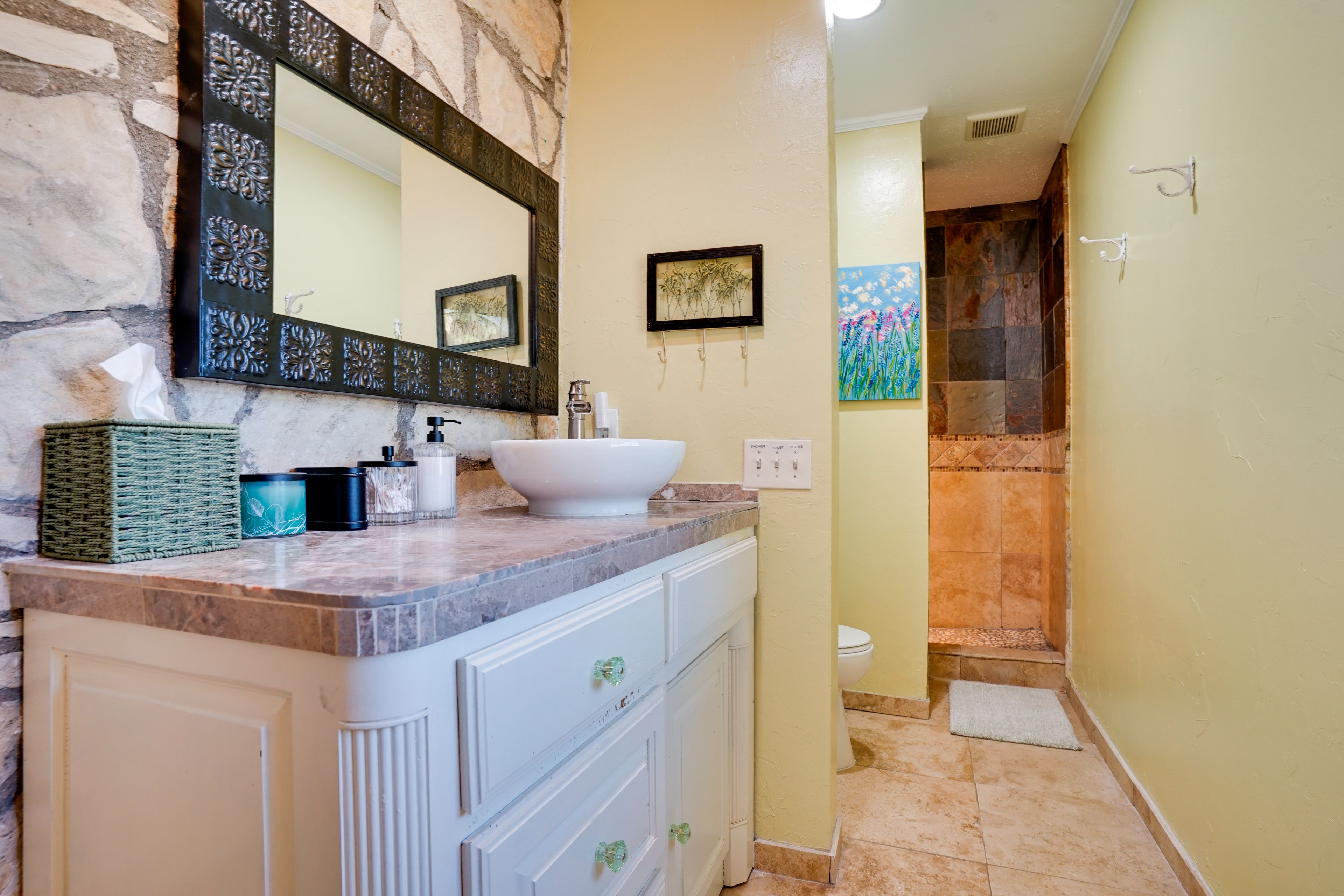 Full Bathroom