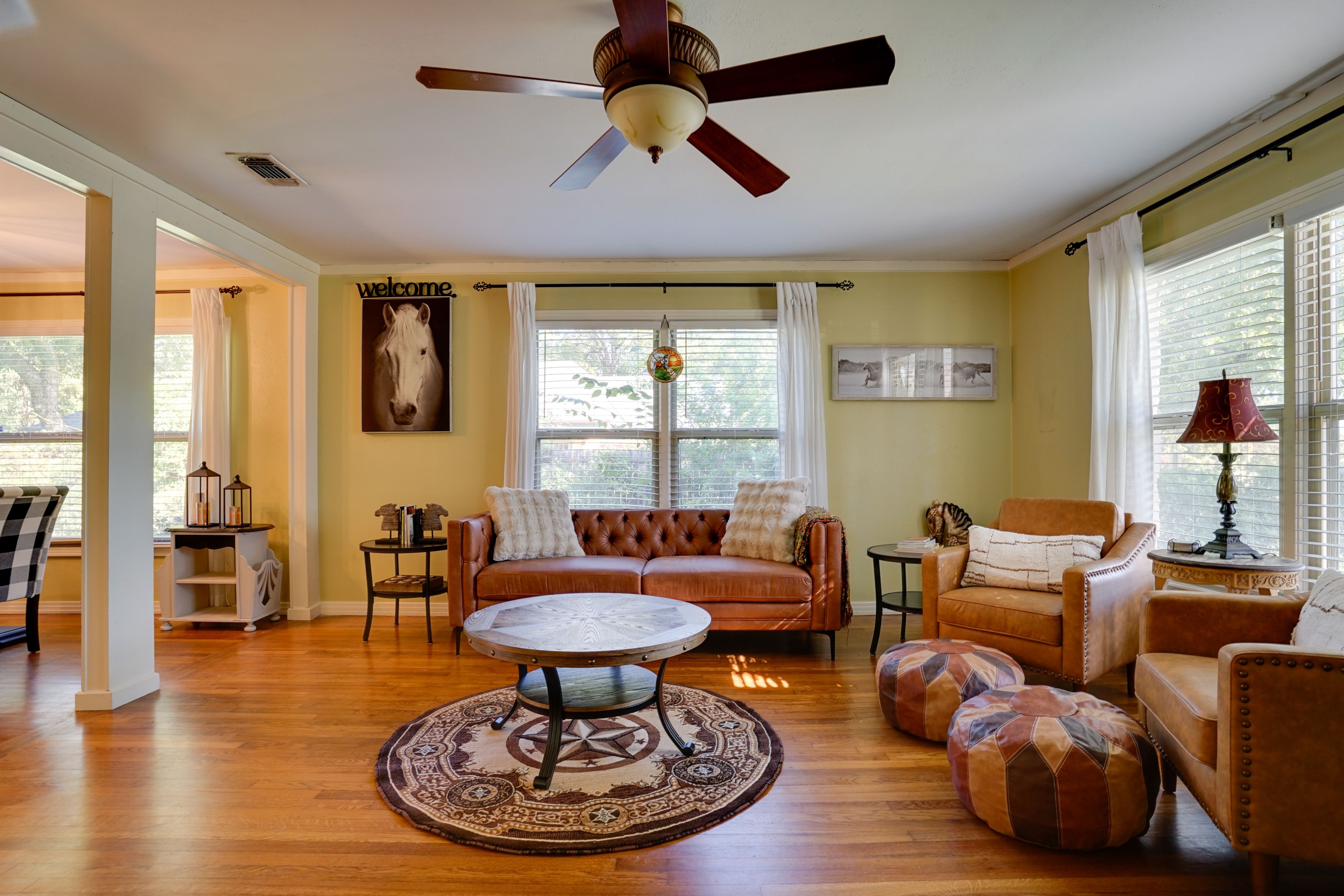 Granbury Vacation Rental | 2BR | 2BA | 1,900 Sq Ft | 4 Steps to Enter