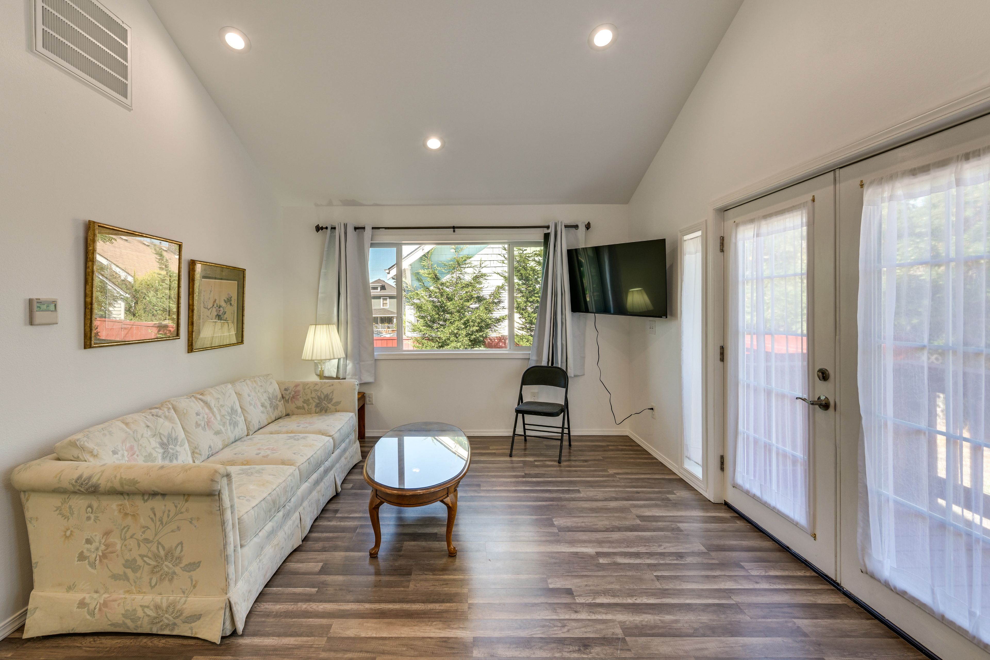 Tacoma Vacation Rental | 1BR | 1BA | 650 Sq Ft