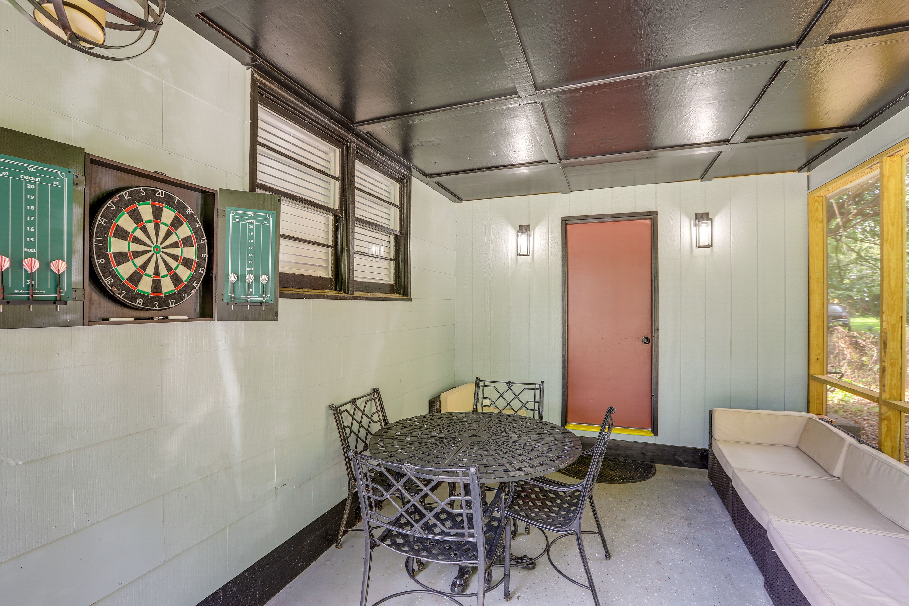 Screened Porch | Dartboard | Dining Area