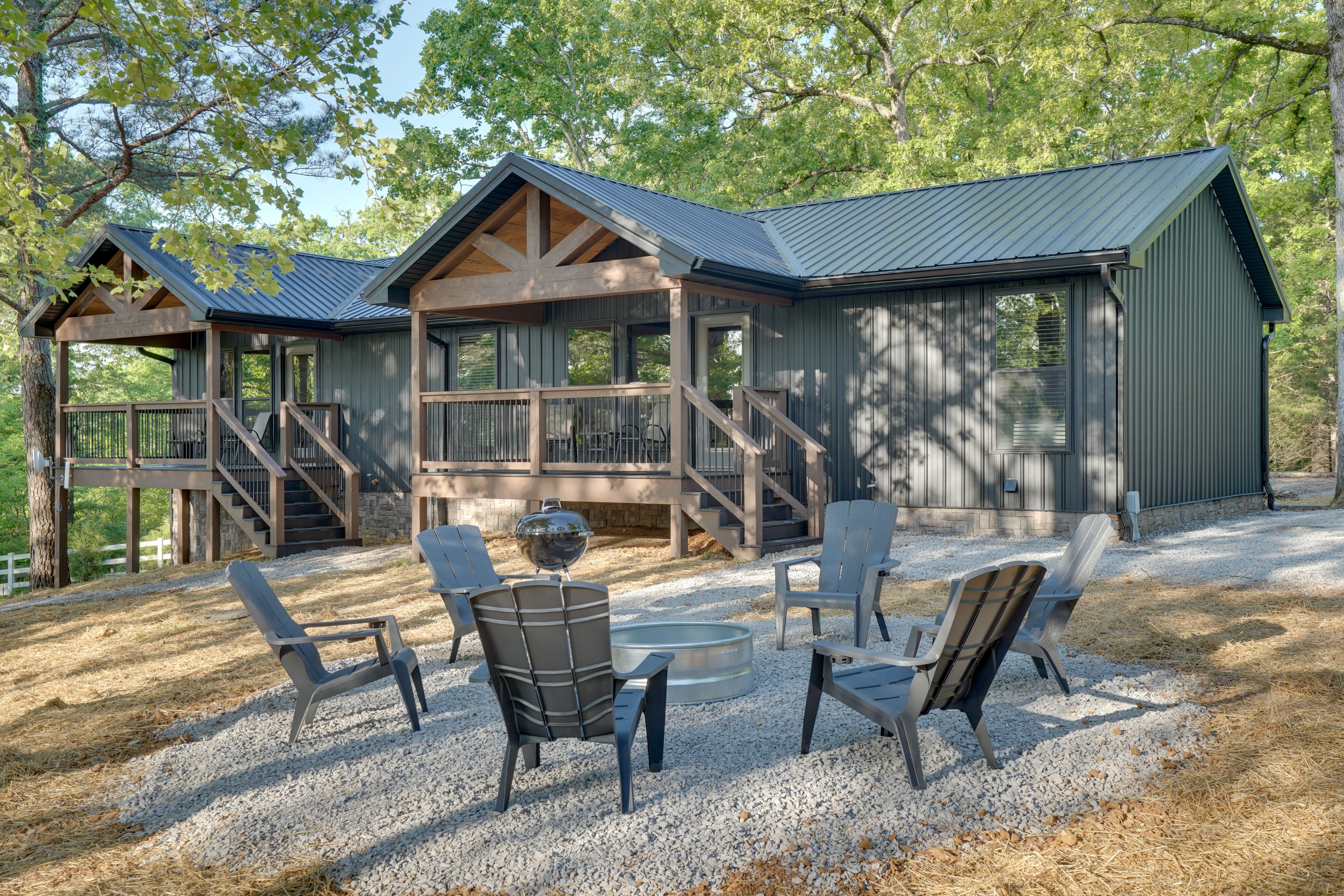 Murray Vacation Rental | 6BR | 4BA | 2,840 Sq Ft