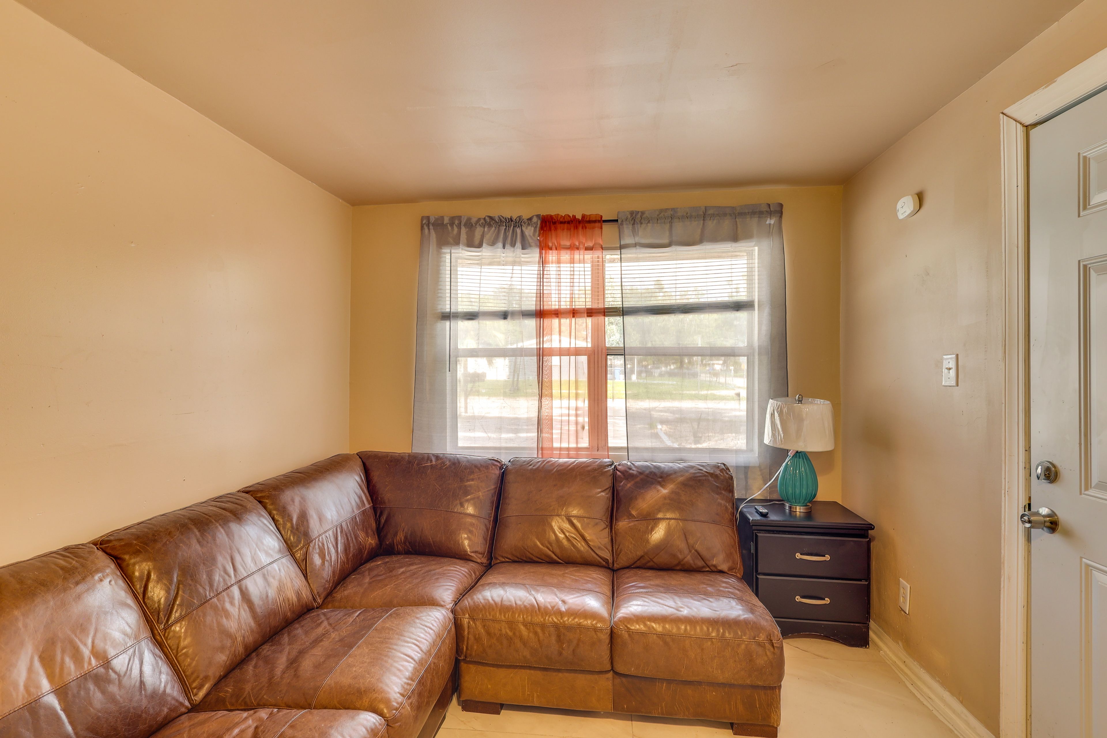 Apartment | Living Room | Full Sleeper Sofa | Flat-Screen TV