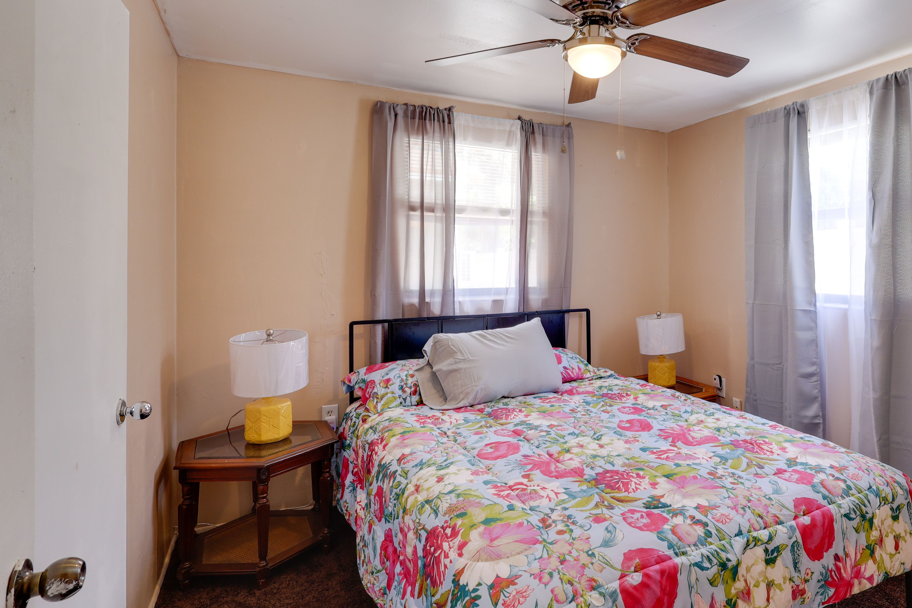Main Home | Bedroom 1 | Queen Bed