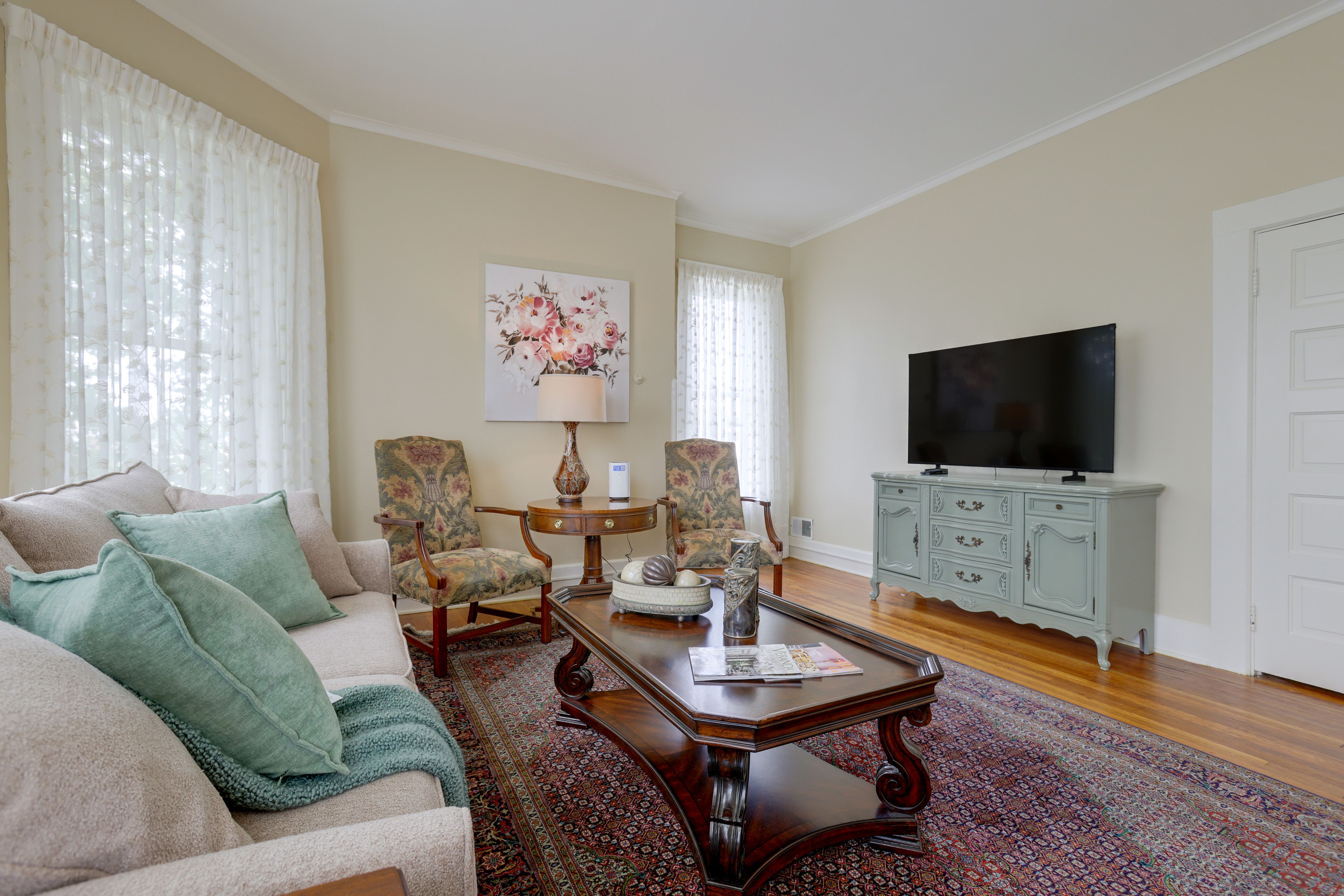 Zanesville Vacation Rental | 2BR | 1BA | 1,000 Sq Ft