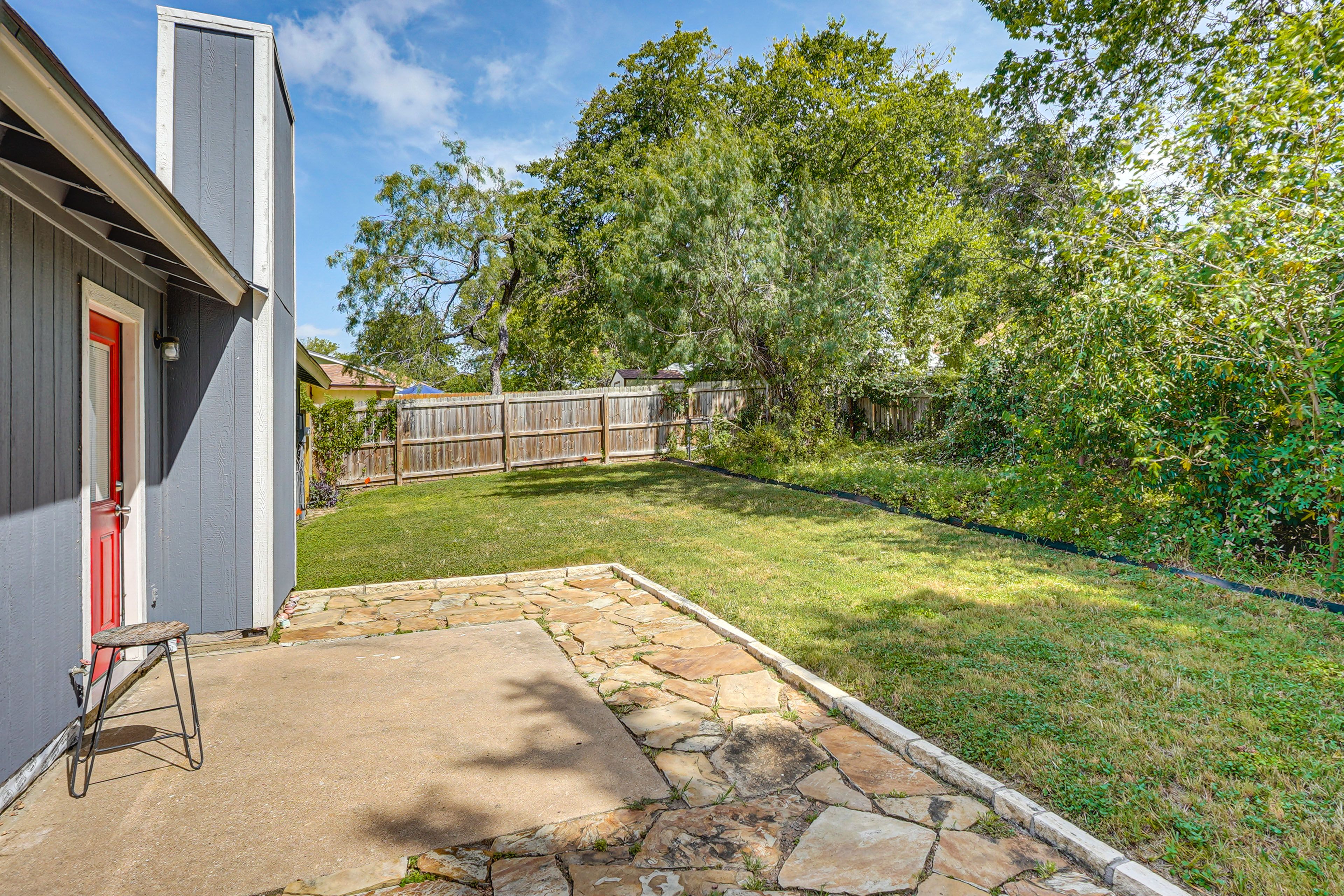 Fenced Yard