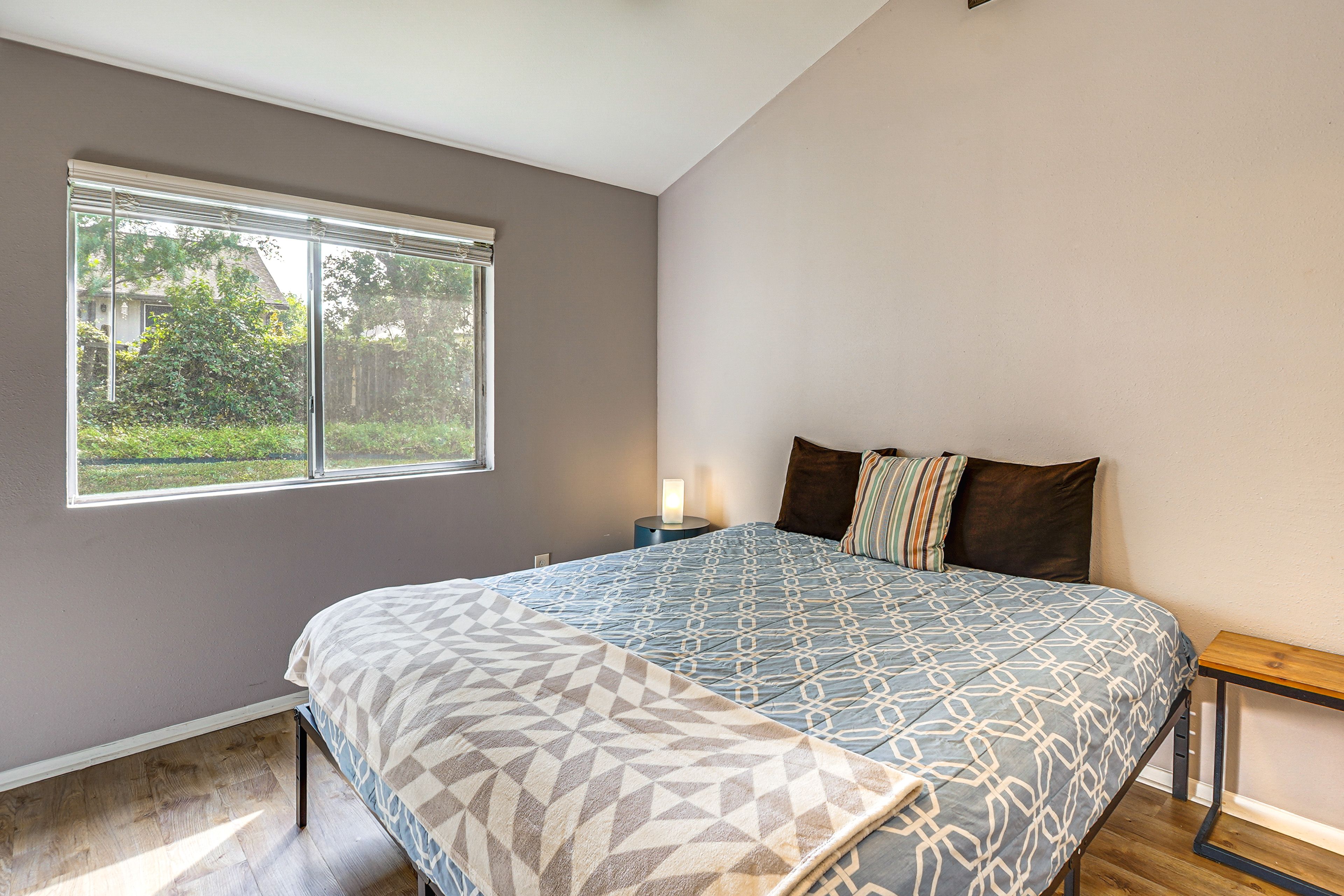 Bedroom 1 | King Bed