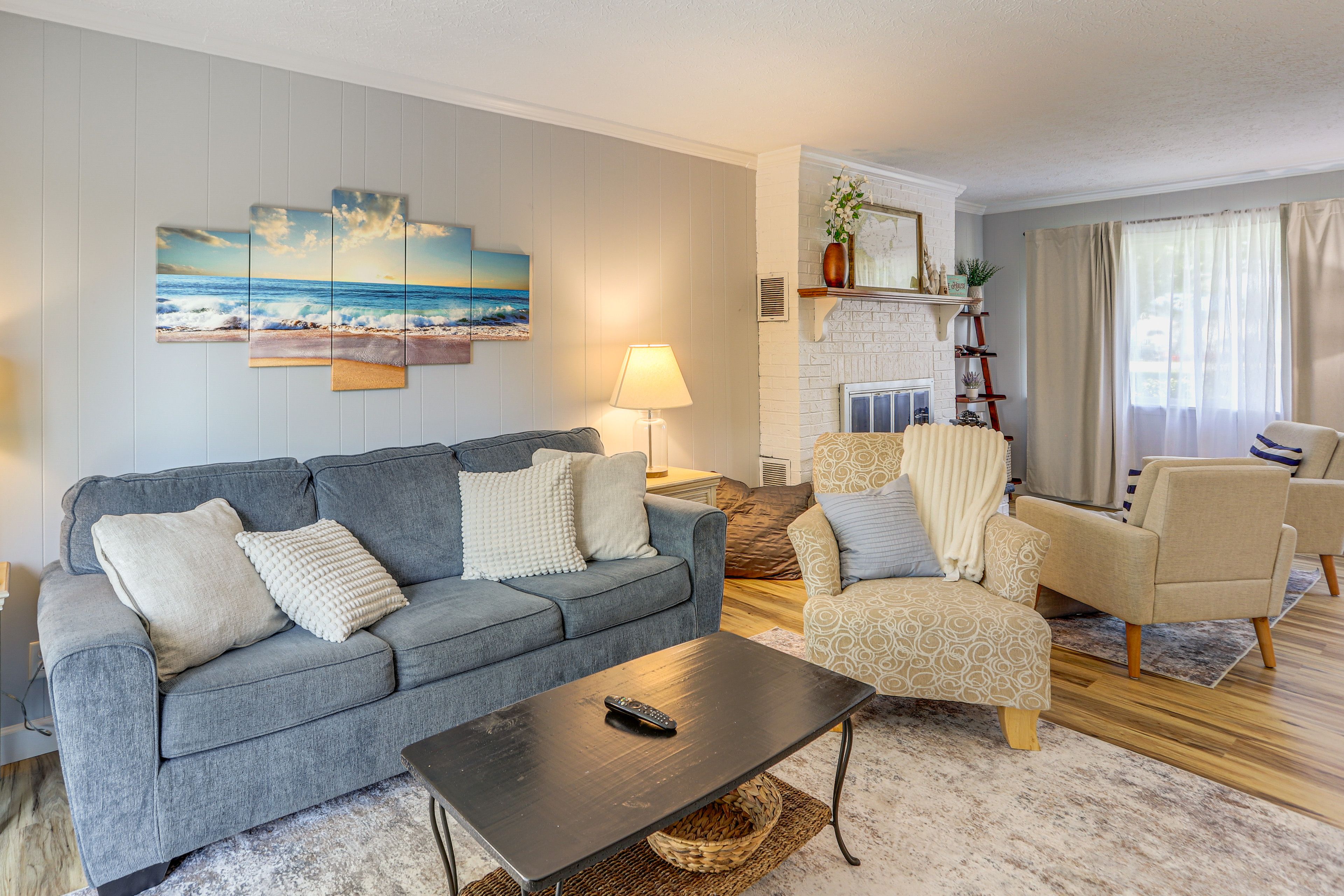 Living Room | Queen Sleeper Sofa | 1st Floor