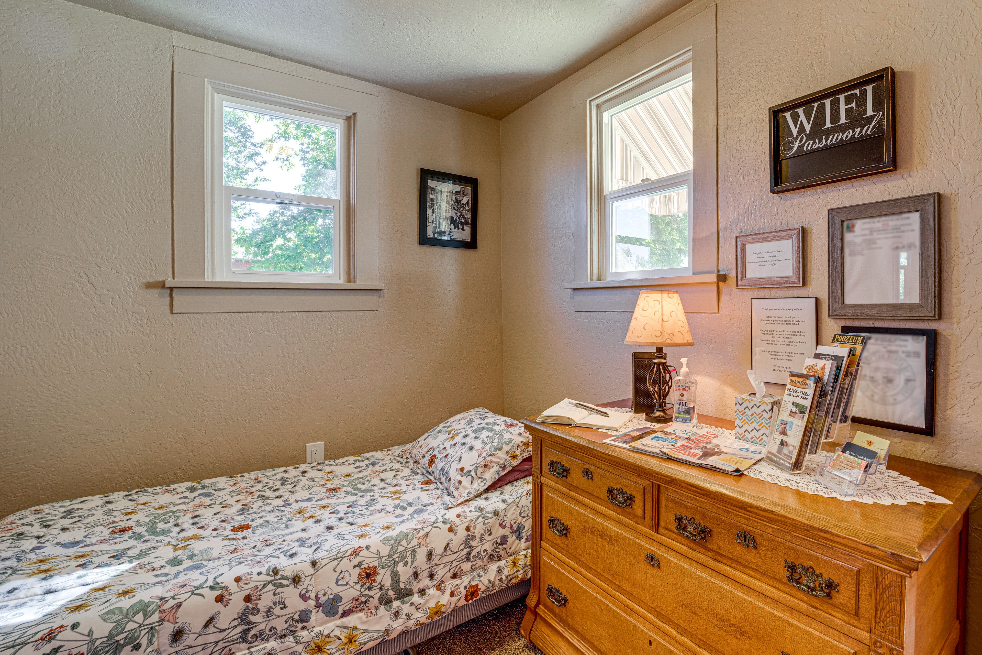 Sleeping Nook | Twin Bed