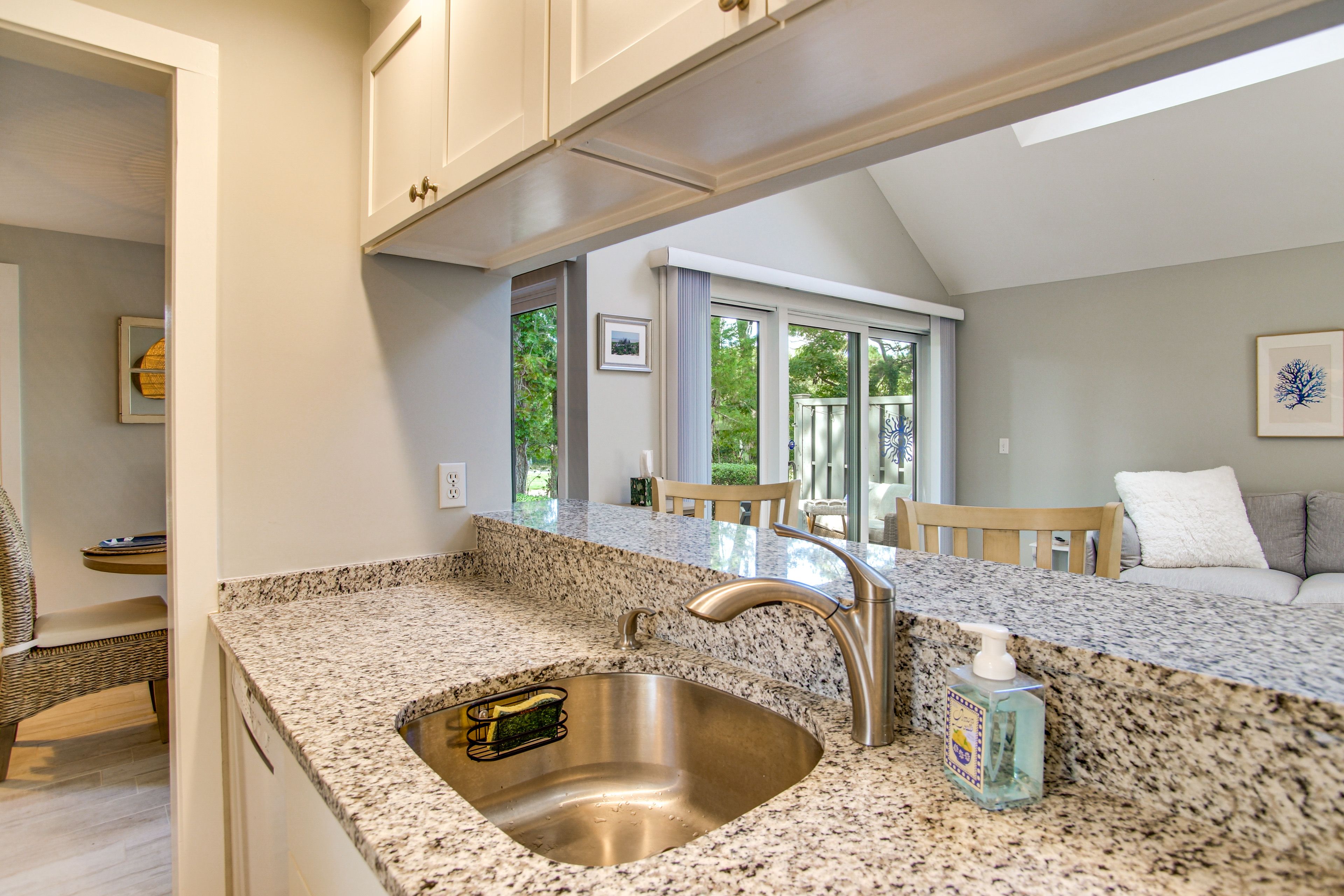 Kitchen | 1st Floor