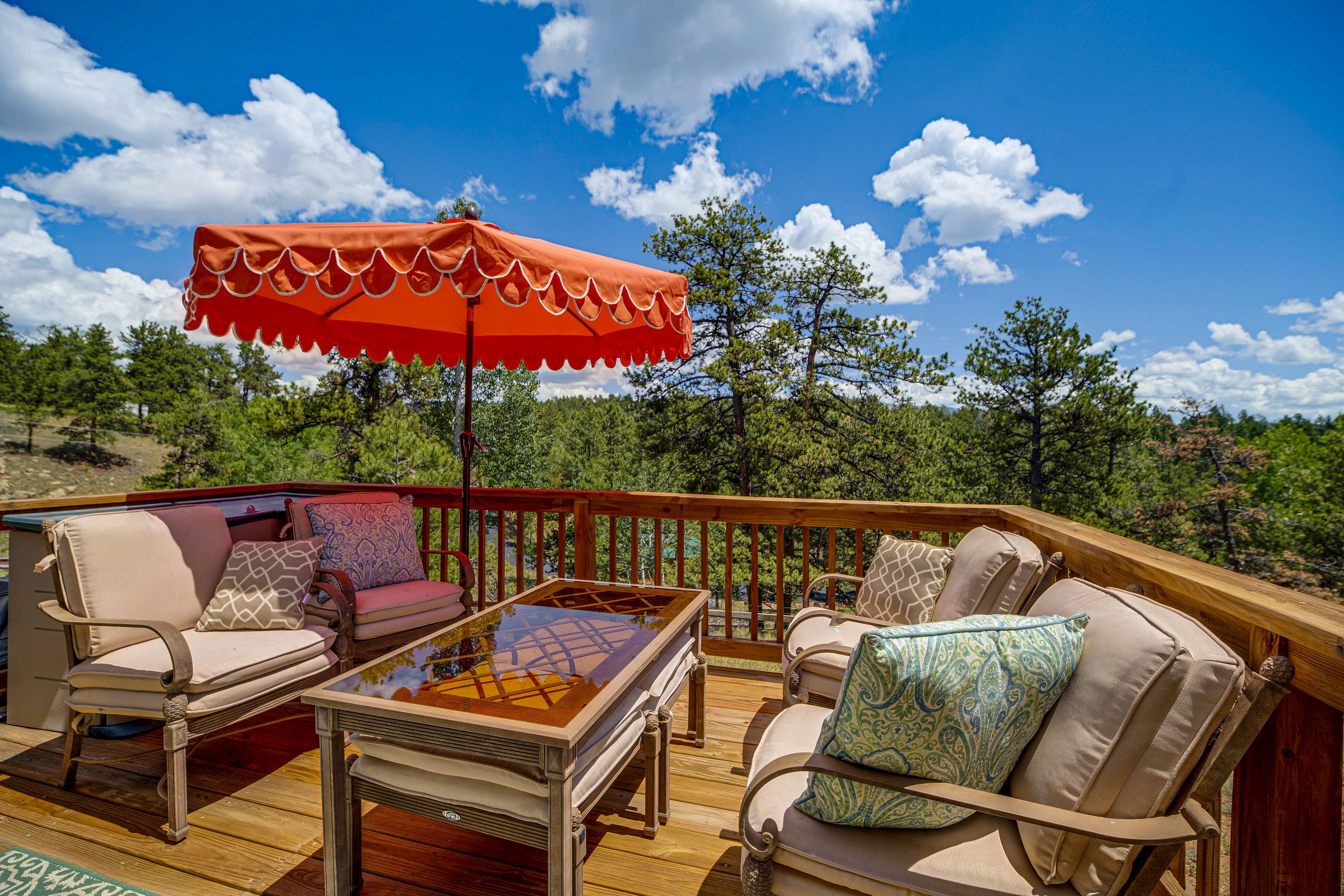 Florissant Vacation Rental | 2BR | 2BA | 1,100 Sq Ft