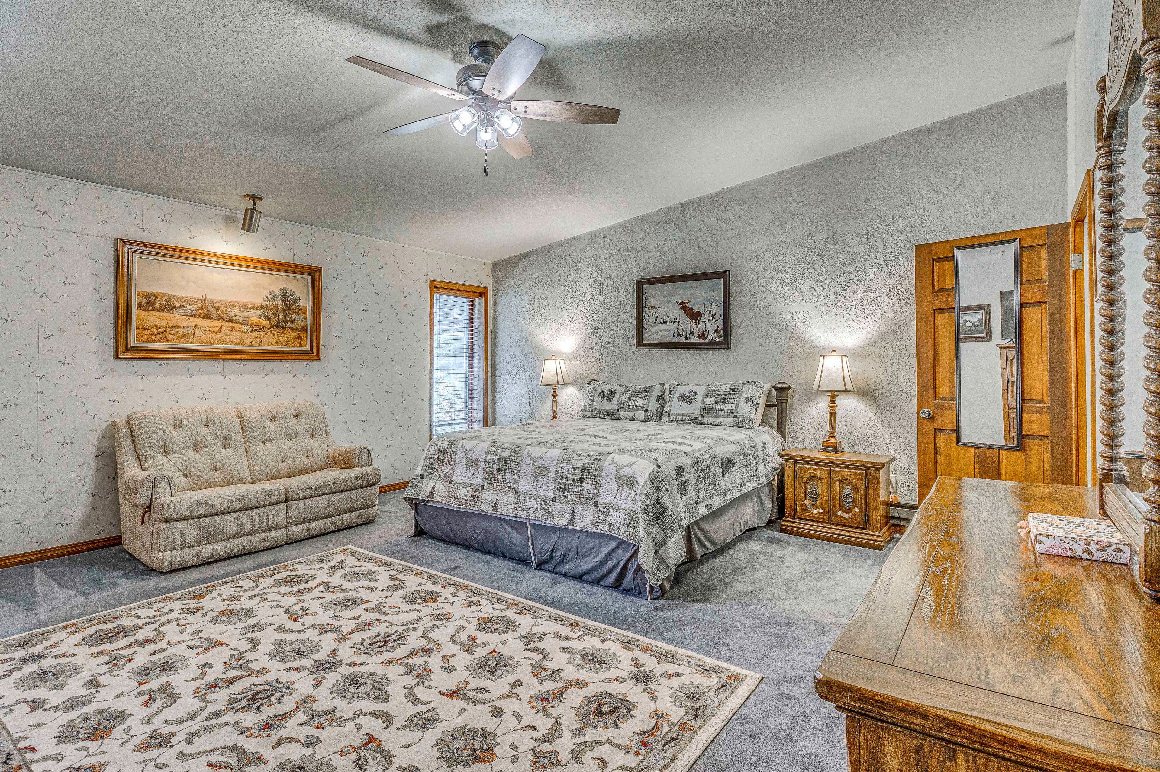 Bedroom 1 | King Bed | Main Level