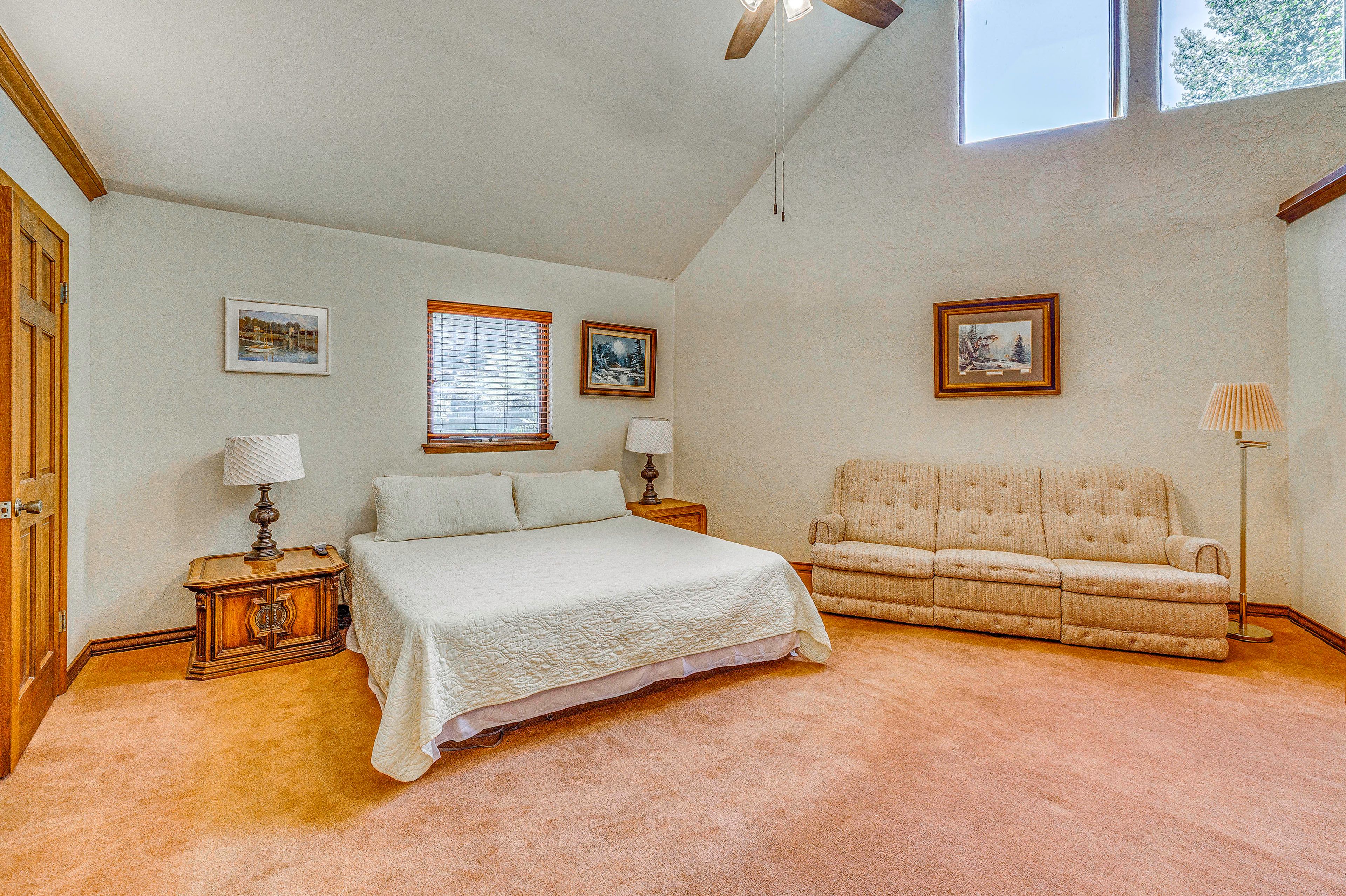 Bedroom 3 | King Bed | Upper Level